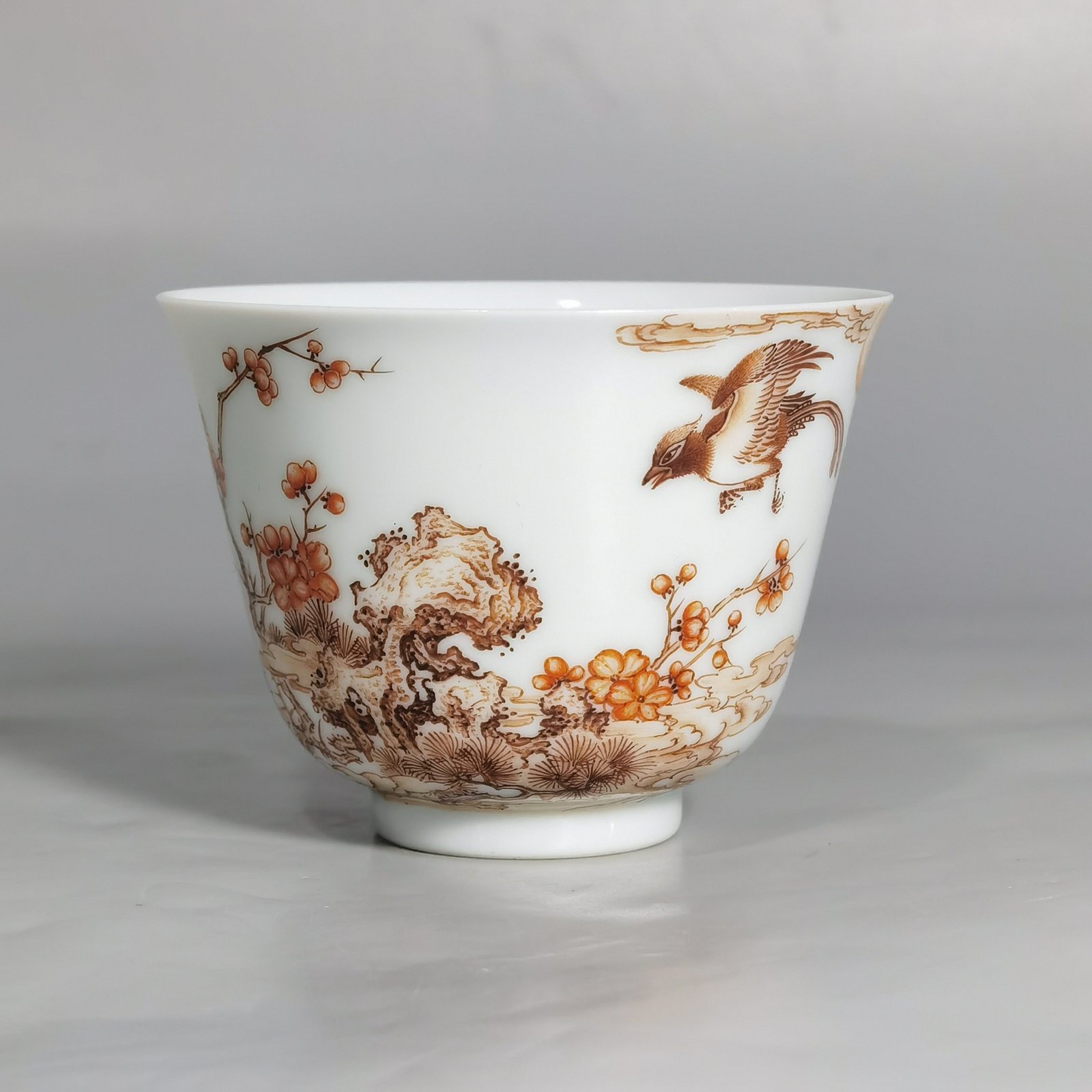 Qing Dynasty Yongzheng A pair of ink-colored ribbon cups with bird inscriptions and poems