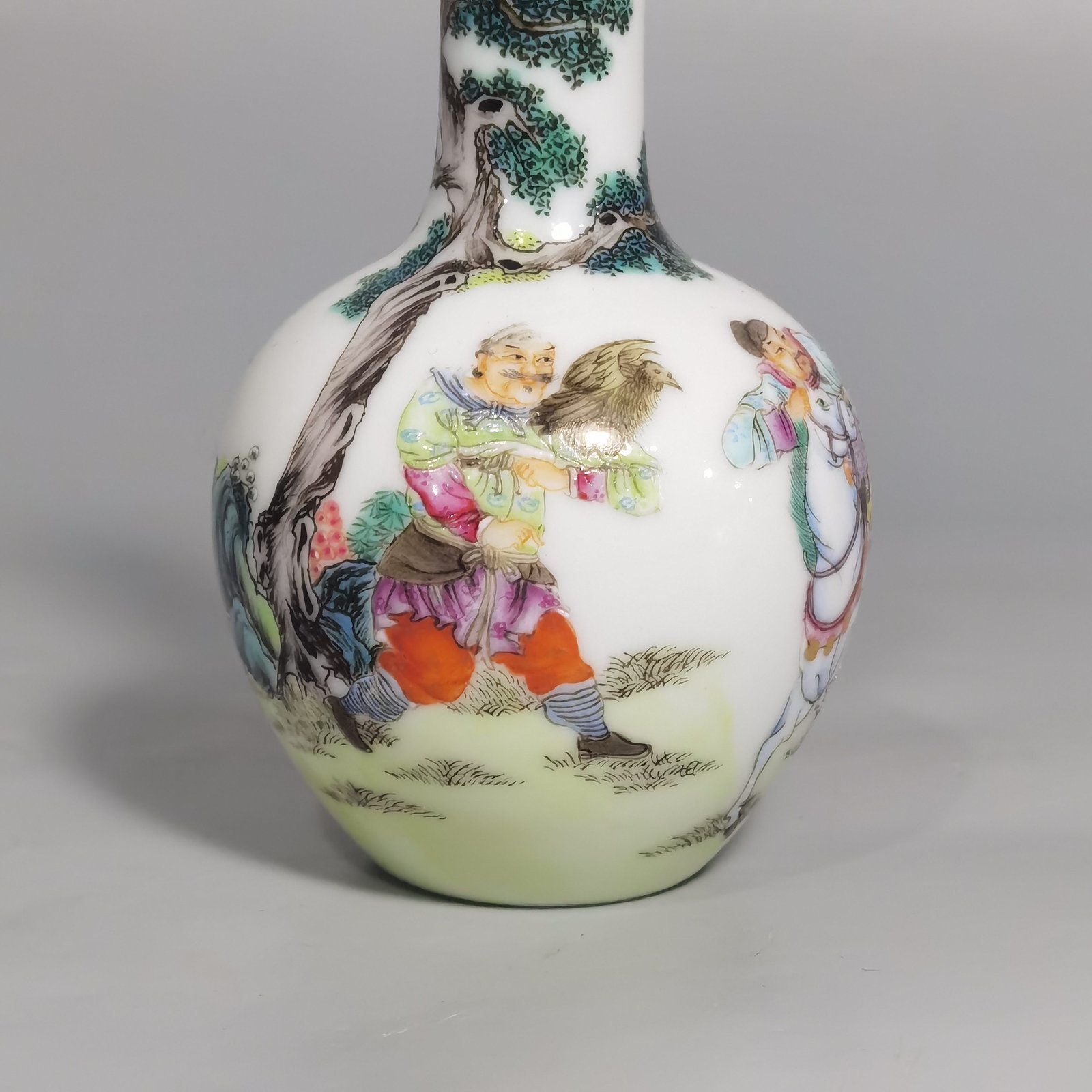 Qing Dynasty Yongzheng hand-held pastel hunting picture small celestial ball