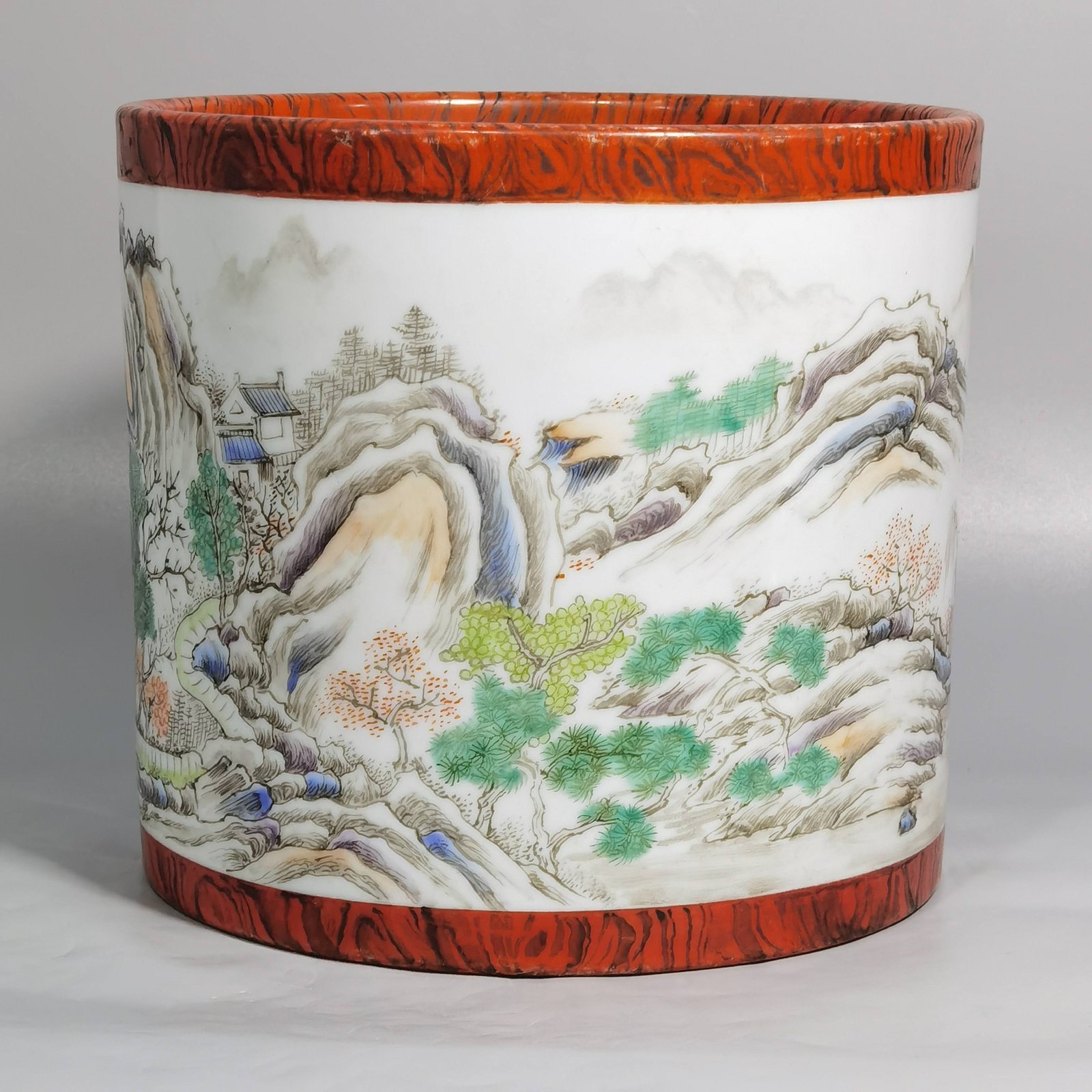 Qing Dynasty Yongzheng wood grain glaze pastel landscape figure pen holder