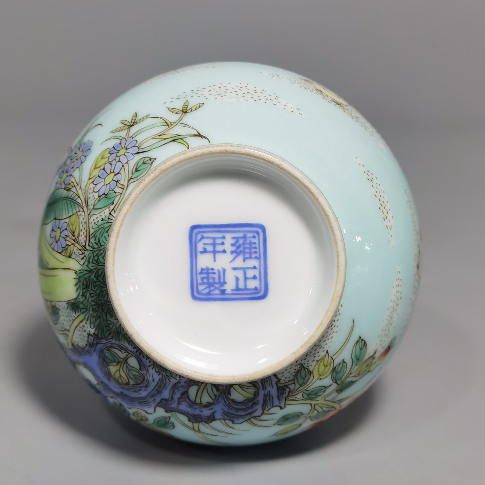 Qing Dynasty Yongzheng Yangcai Turquoise Green Rooster Amphora