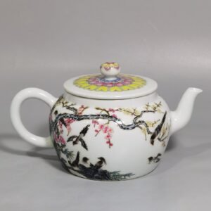 Qing Dynasty Yongzheng Enamel Twelve Magpies Climbing Plum Blossom Pattern Holding Pot