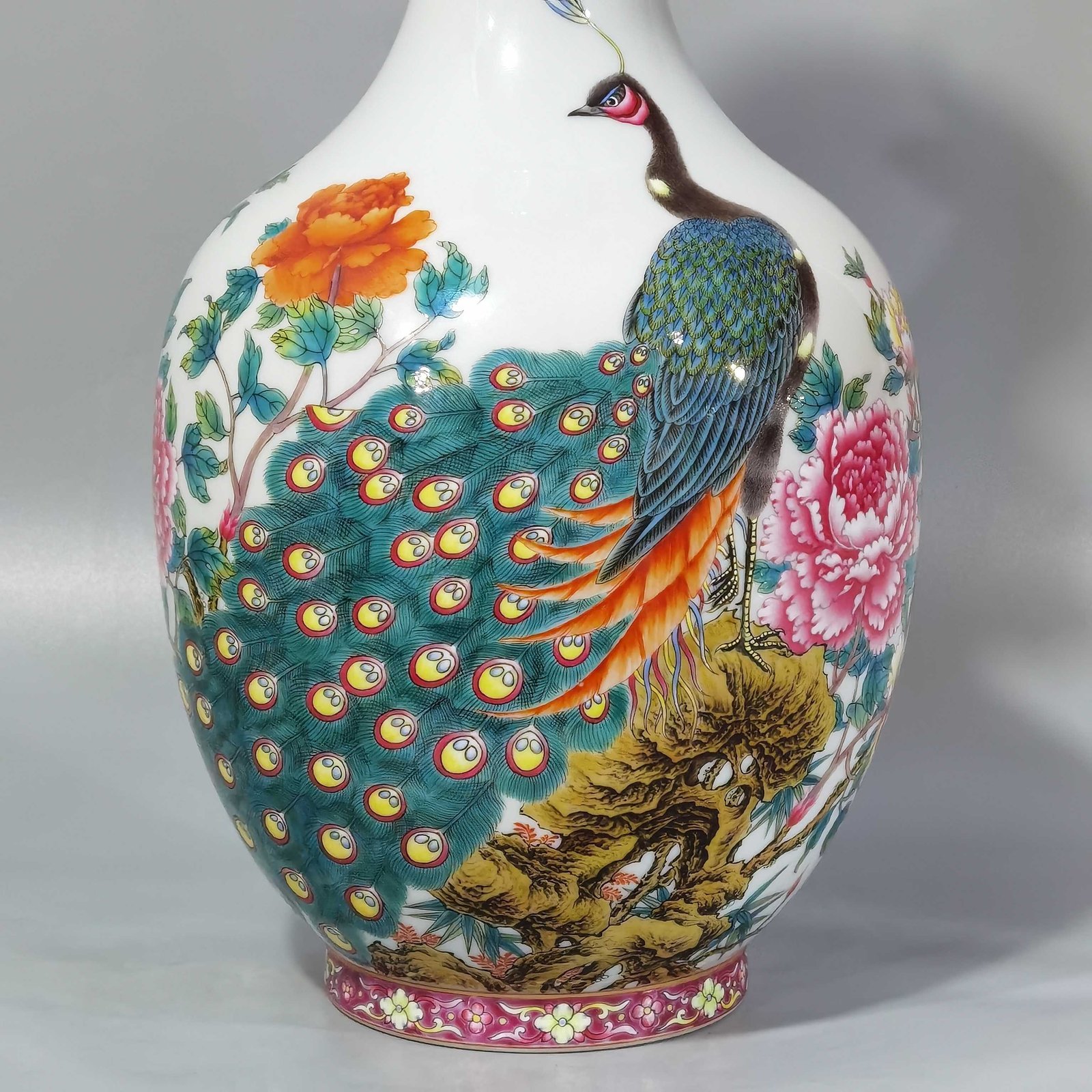 Qing Dynasty Yongzheng enamel peacock peony and flower Ruyi ear vase