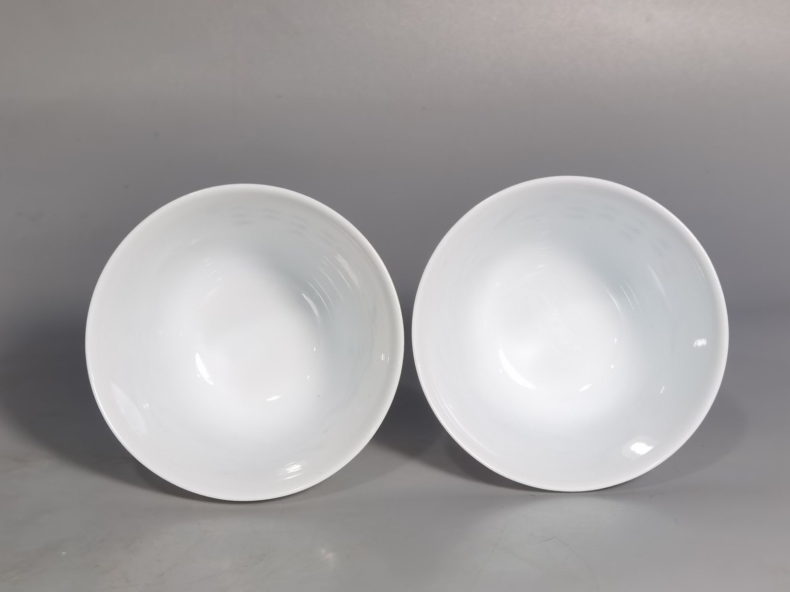 Qing Dynasty Yongzheng A pair of enamel camellia and flower cups