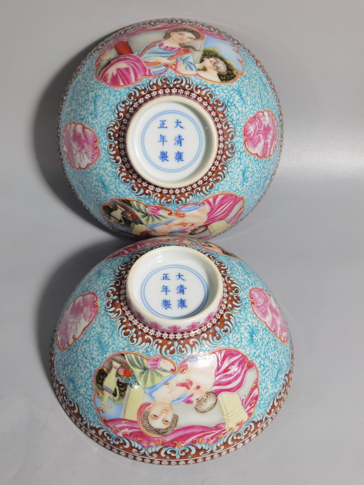 Qing Dynasty Yongzheng a pair of enamel window Western character bowls
