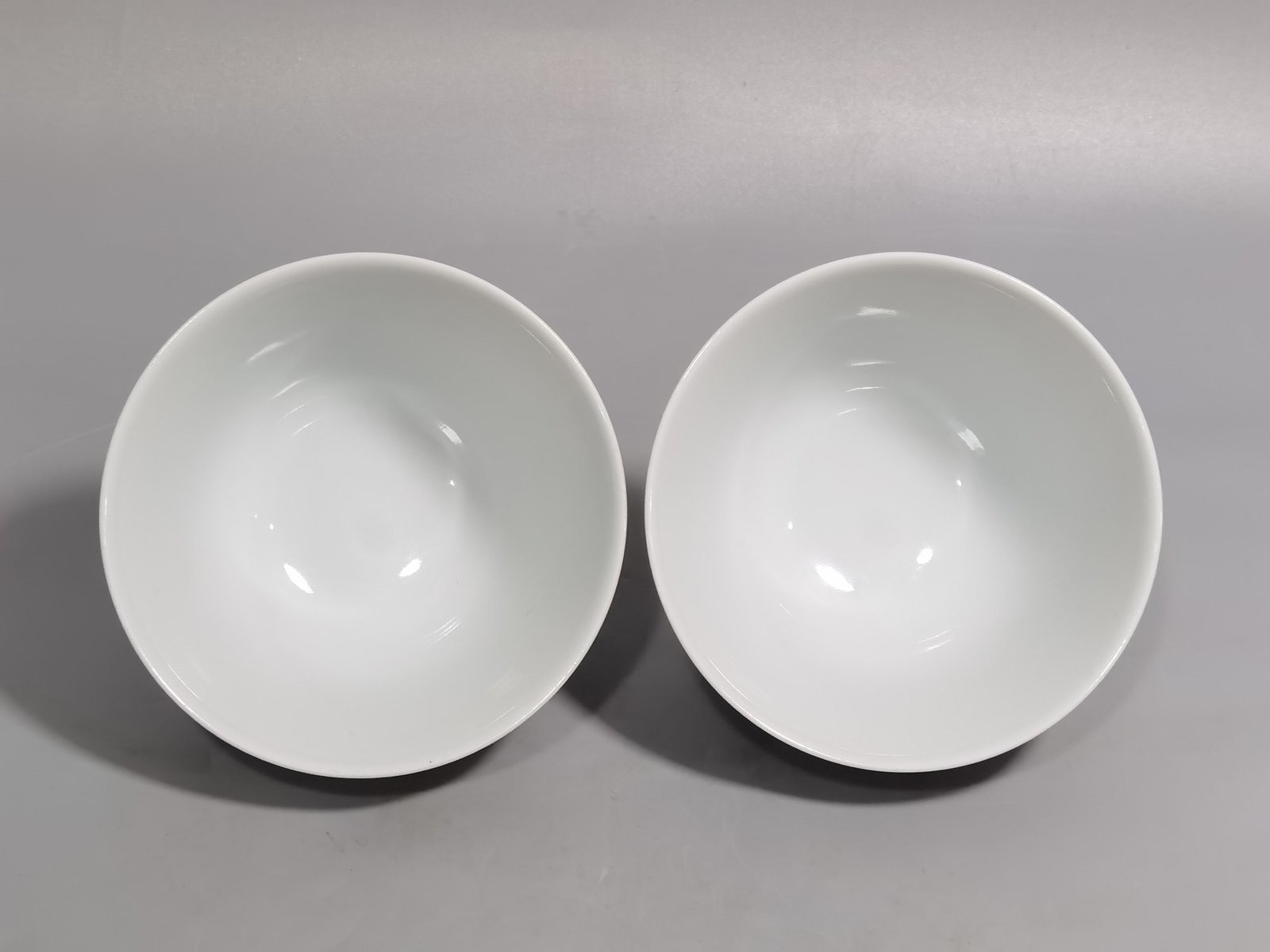 Qing Dynasty Yongzheng A pair of enamel colored willow and swallow cups