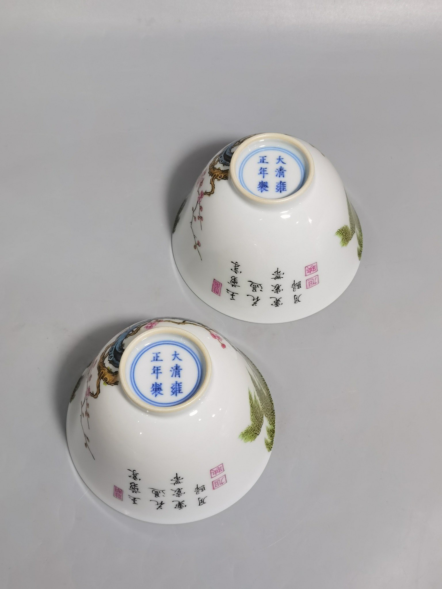 Qing Dynasty Yongzheng A pair of enamel colored willow and swallow cups