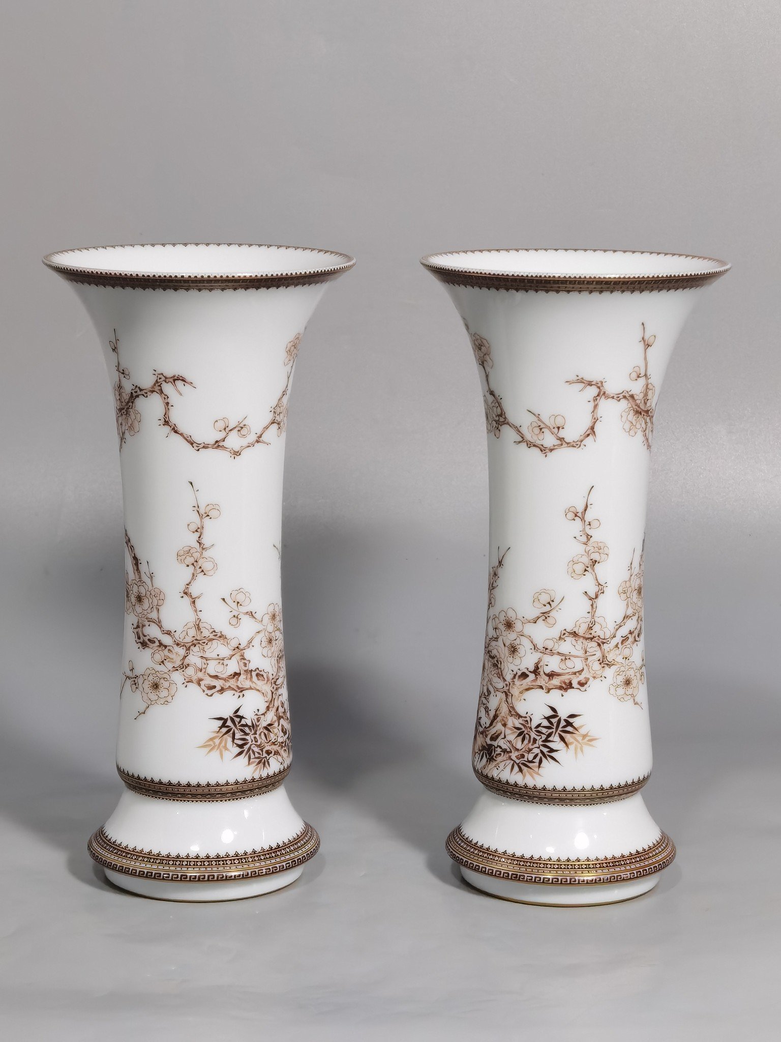 Qing Dynasty Yongzheng A pair of enamel plum and bamboo flower goblets