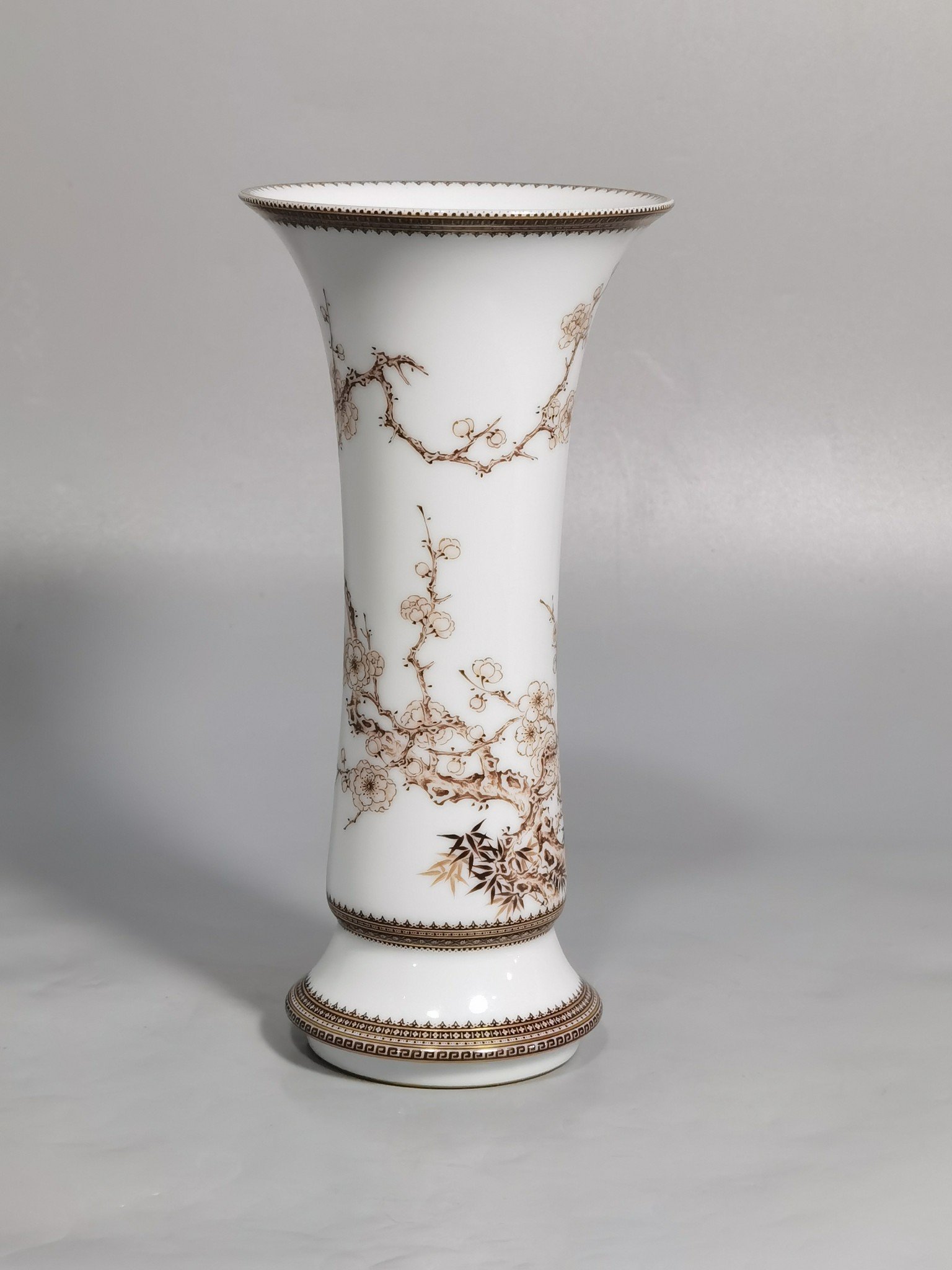 Qing Dynasty Yongzheng A pair of enamel plum and bamboo flower goblets