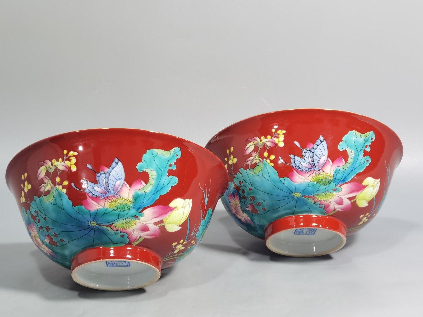 Qing Dynasty Yongzheng Enamel Coral Red Ground Lotus Bowl