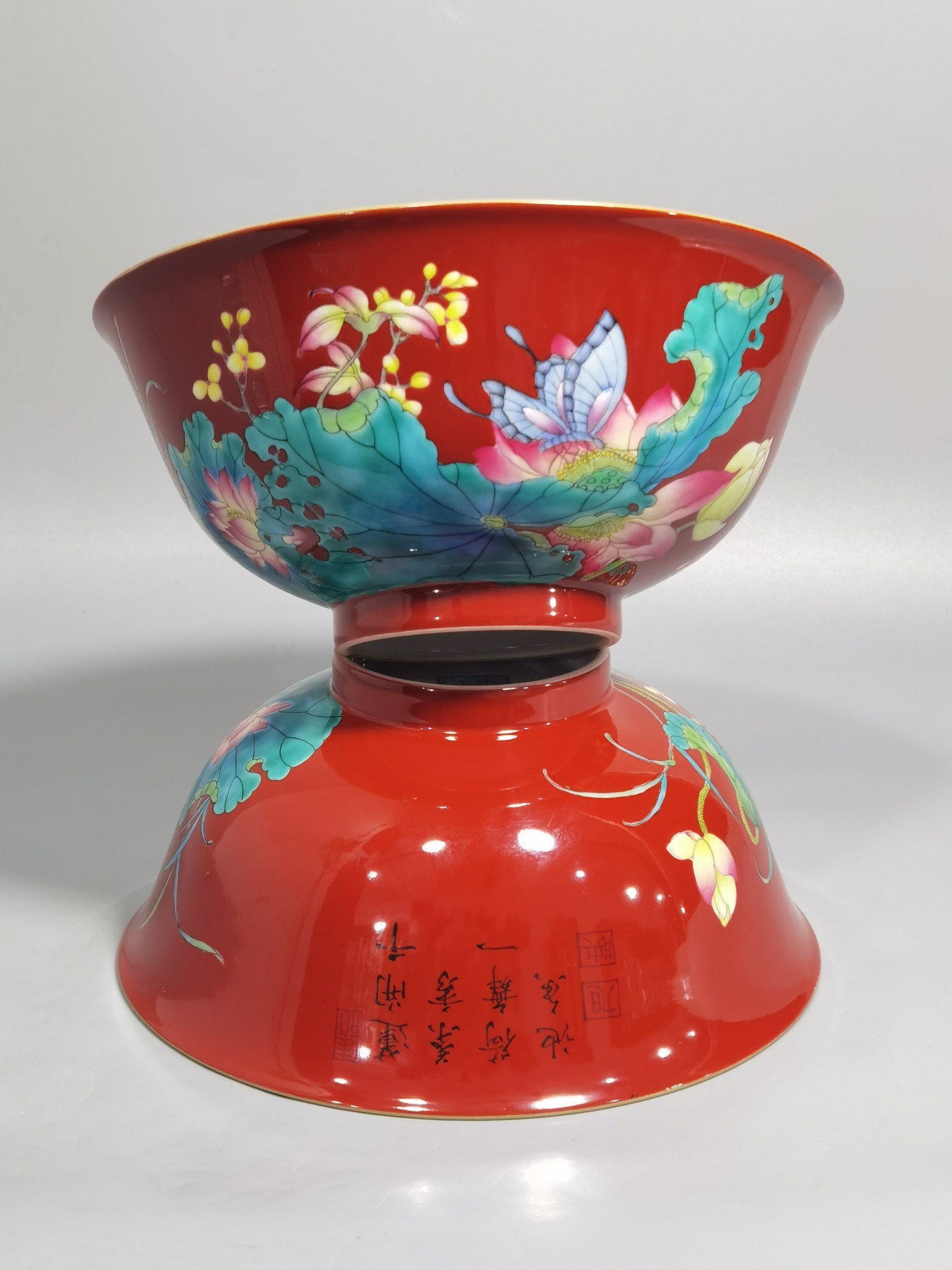 Qing Dynasty Yongzheng Enamel Coral Red Ground Lotus Bowl