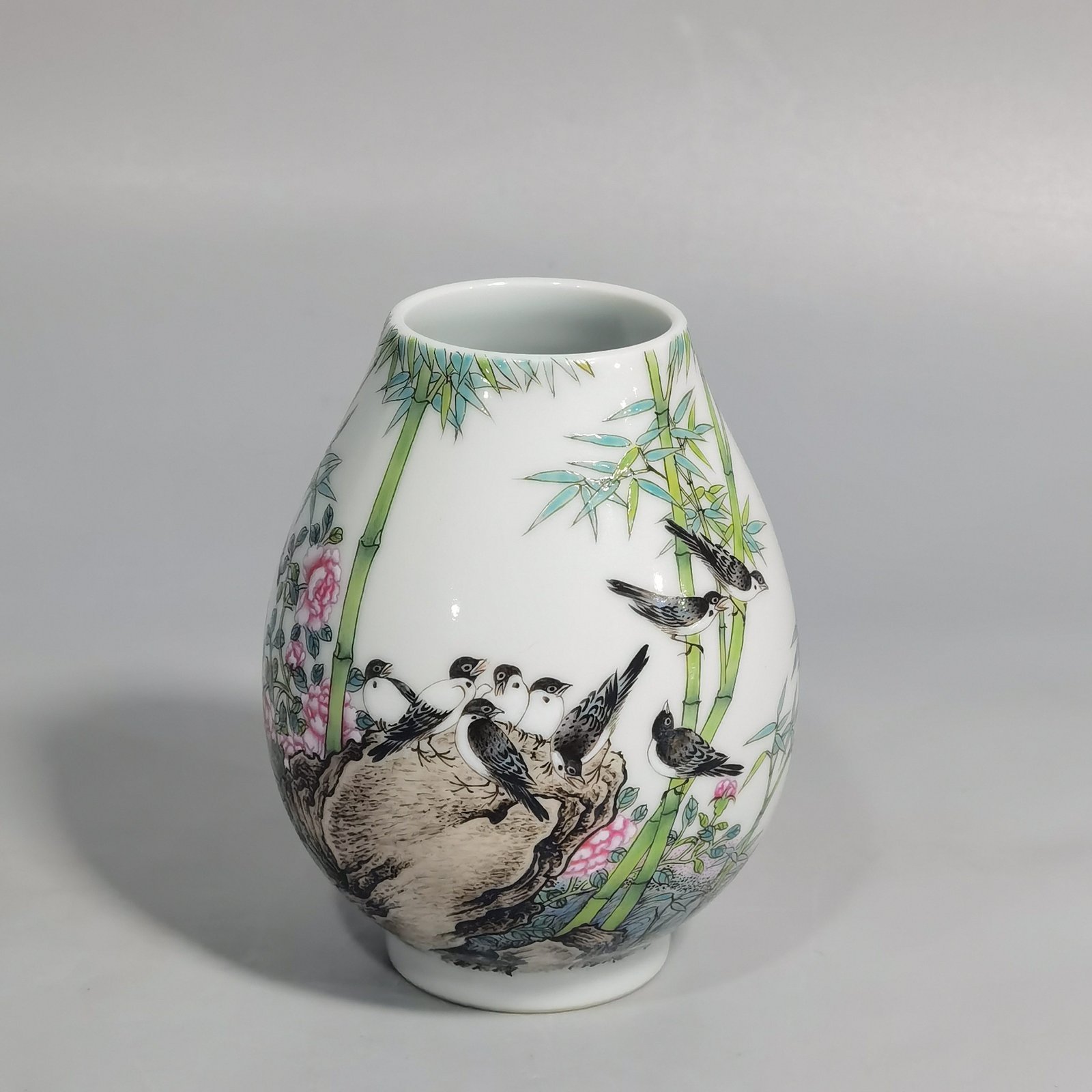 Qing Dynasty Yongzheng Enamel Bamboo Bird Pattern Water Bowl