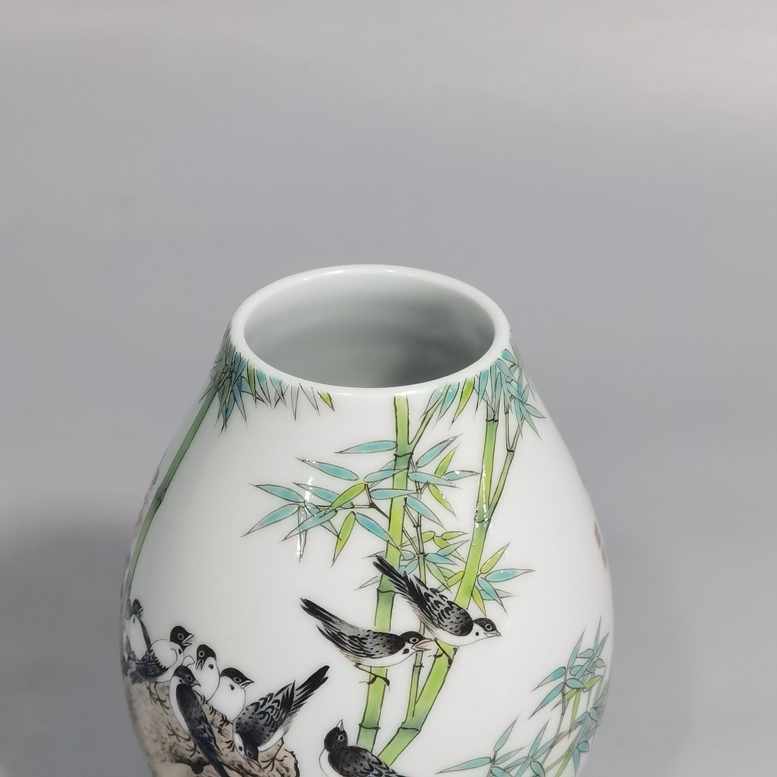 Qing Dynasty Yongzheng Enamel Bamboo Bird Pattern Water Bowl