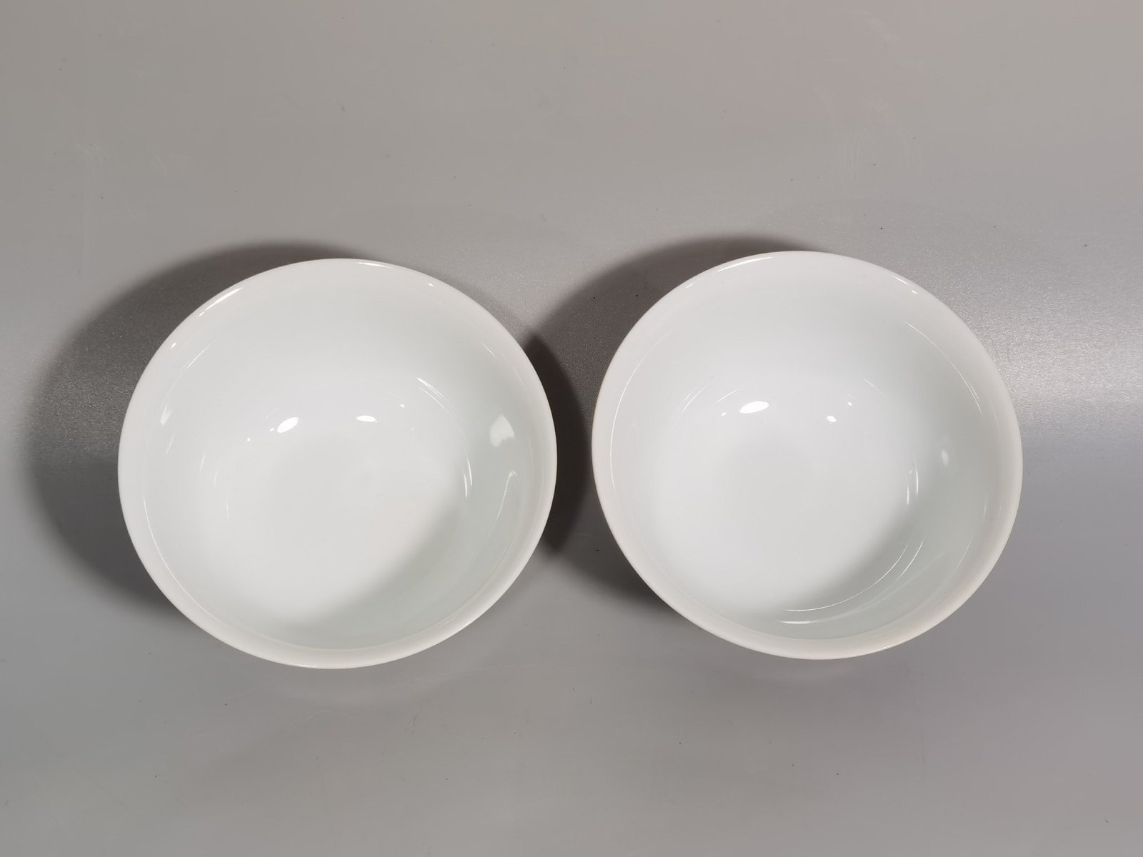 Qing Dynasty Yongzheng A pair of enamel beige-glazed plum blossom crane tea balls