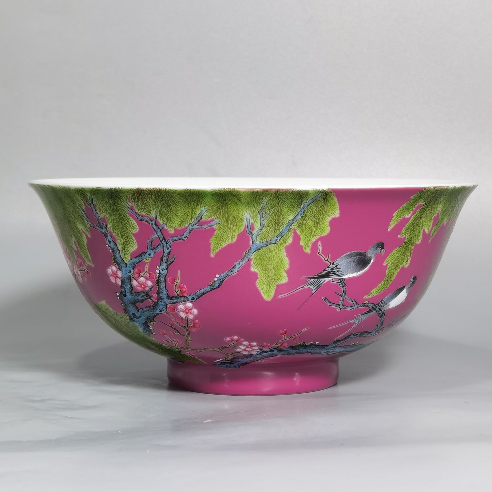 Qing Dynasty Yongzheng Enamel and rouge red ground willow and swallow bowl