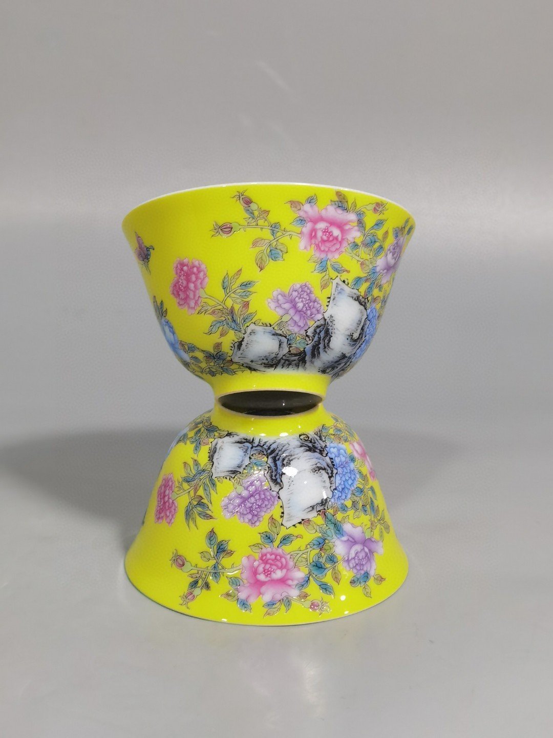 Qing Dynasty Yongzheng a pair of enamel yellow ground peony flower cups