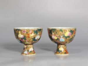 Qing Dynasty Yongzheng Beige Glaze Pastel Fulu Bandai Goblet