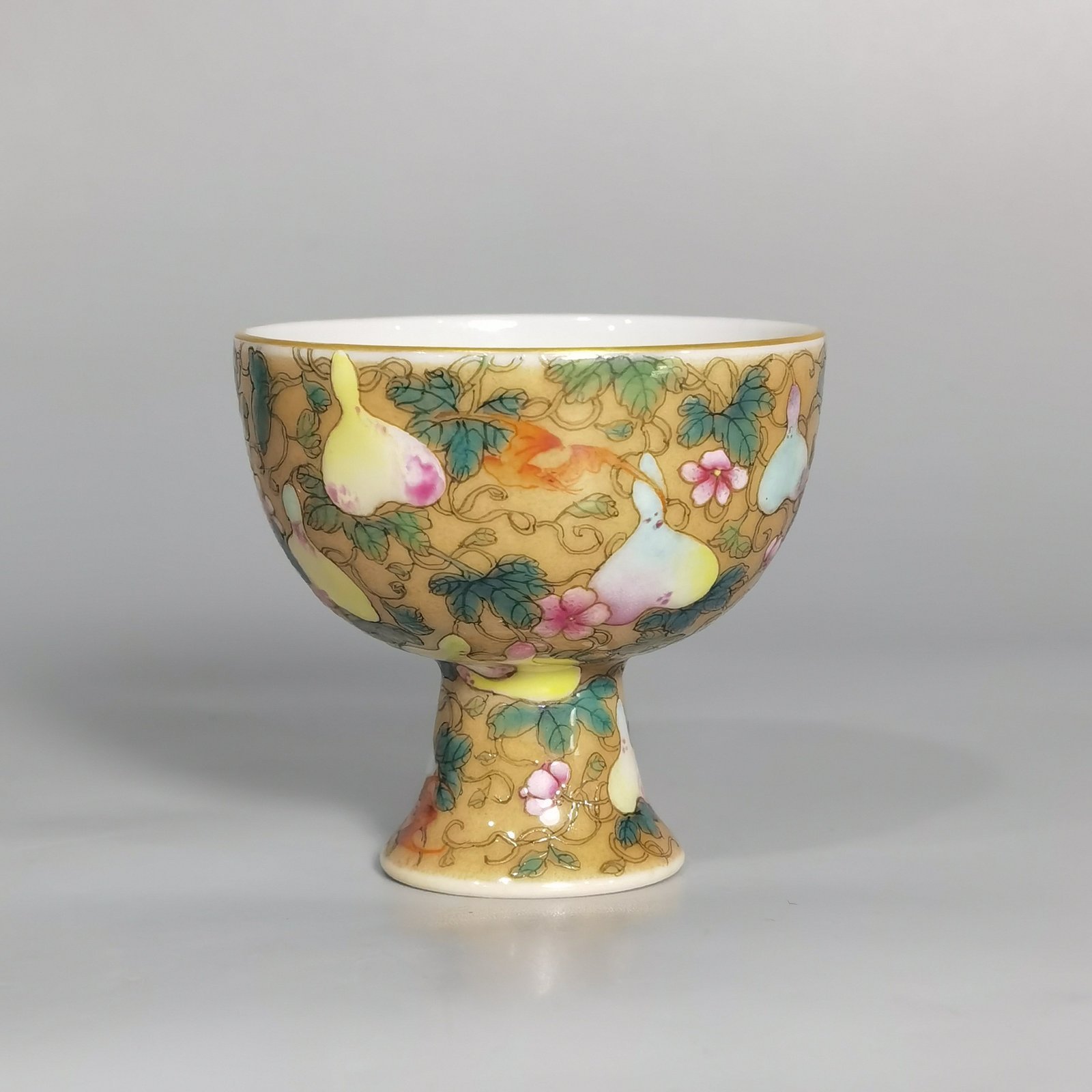Qing Dynasty Yongzheng Beige Glaze Pastel Fulu Bandai Goblet