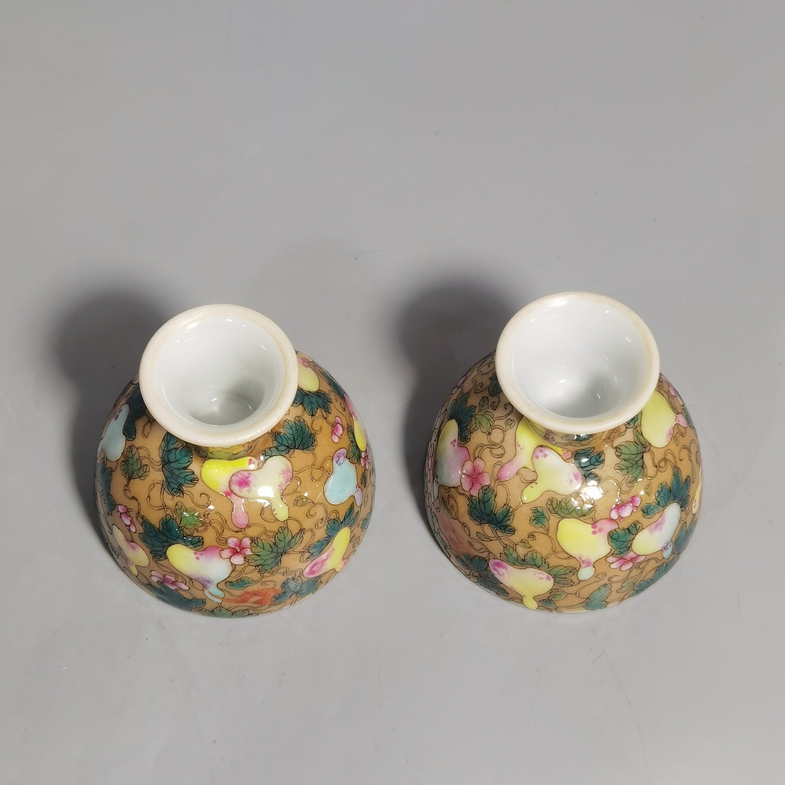 Qing Dynasty Yongzheng Beige Glaze Pastel Fulu Bandai Goblet
