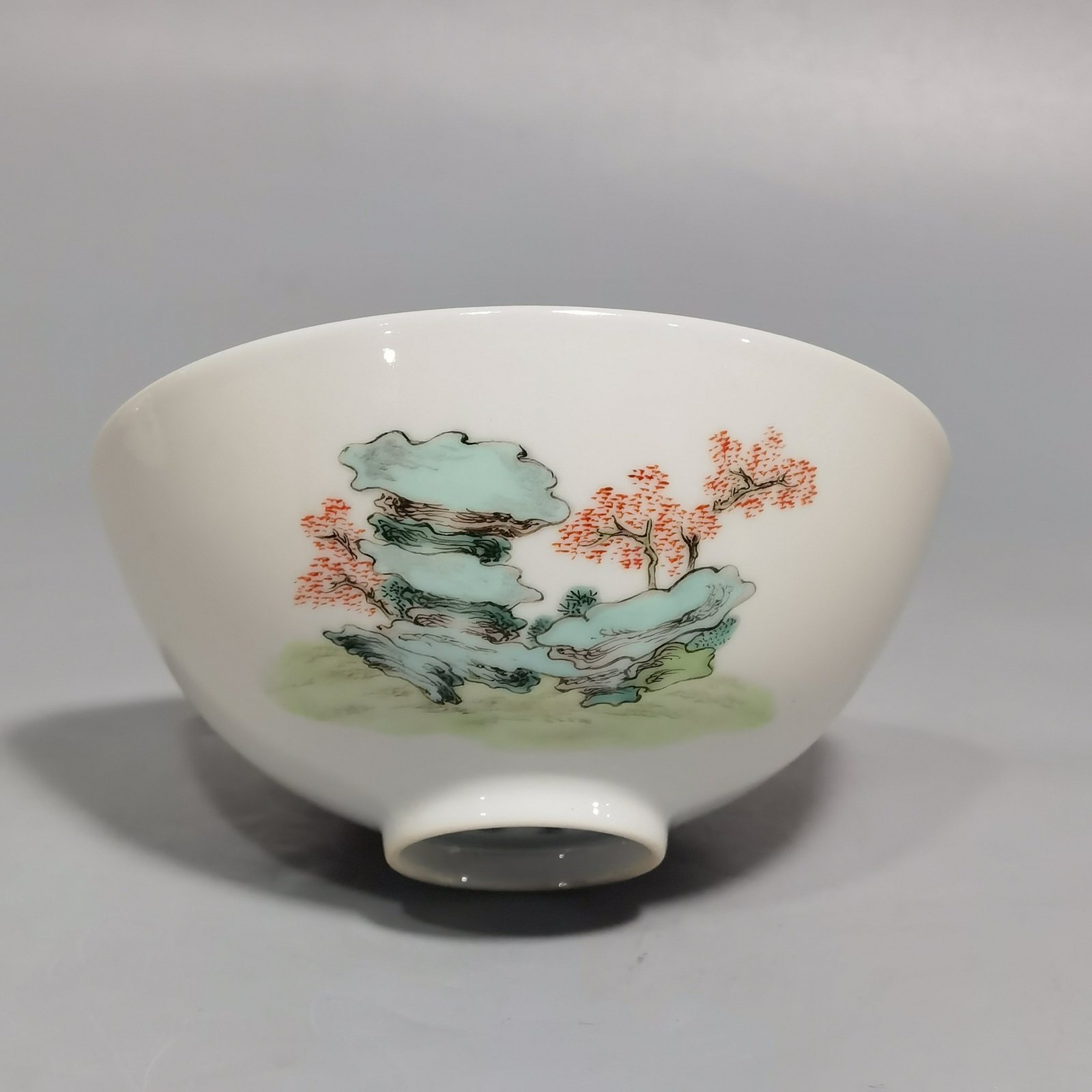 Qing Dynasty Yongzheng pastel Fulu figures a pair of tea balls