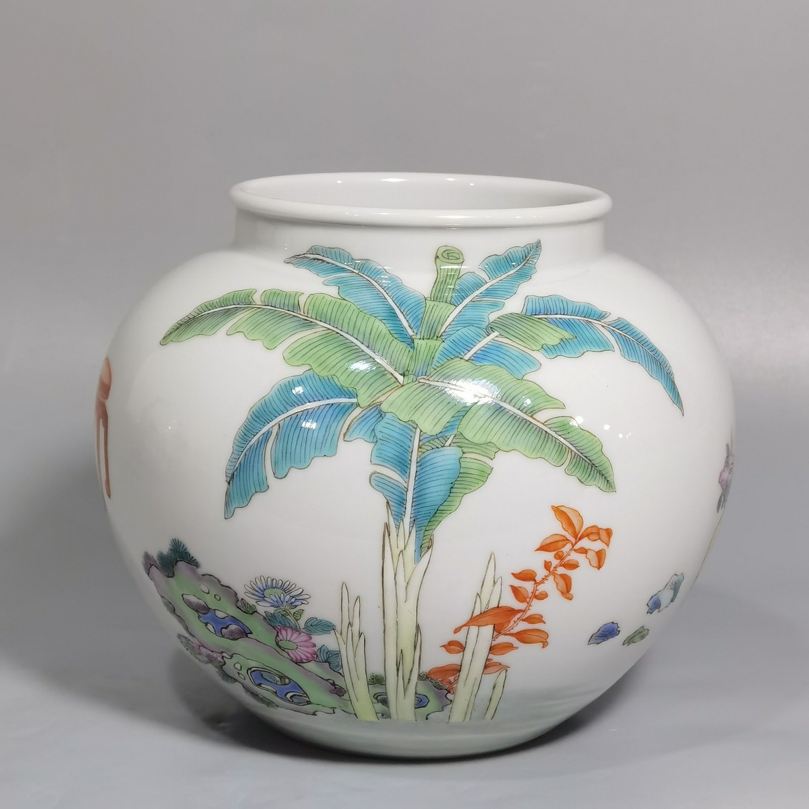 Qing Dynasty Yongzheng pastel pomegranate jar with Sanniang teaching her son