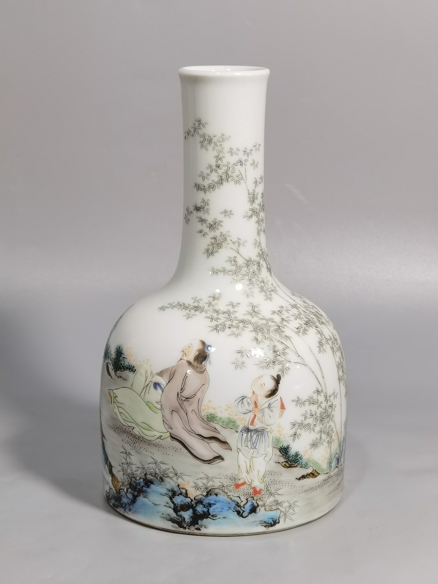 Qing Dynasty Yongzheng a famille rose bell rattle with figures and stories