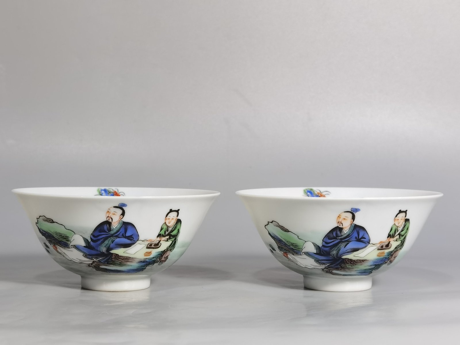 Qing Dynasty Yongzheng pastel color character story picture bamboo hat cup