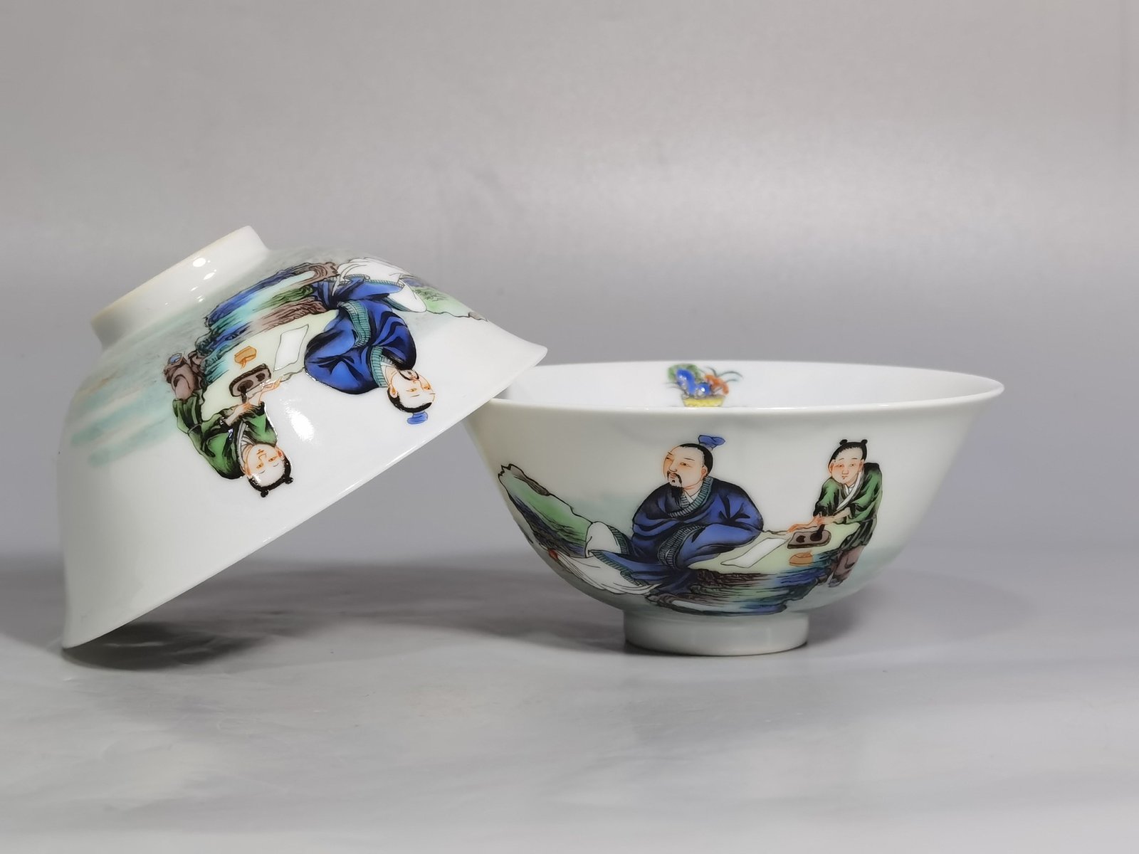 Qing Dynasty Yongzheng pastel color character story picture bamboo hat cup