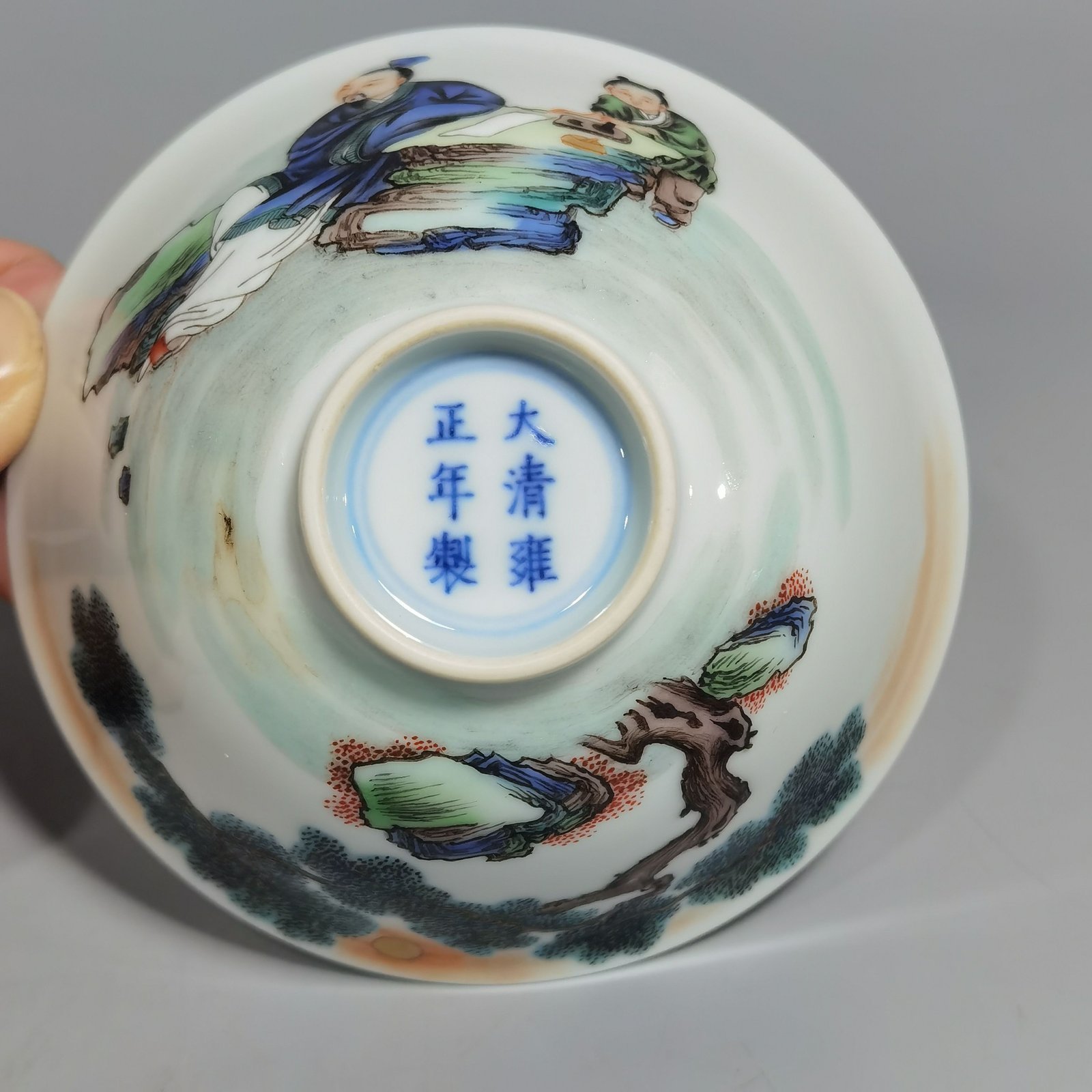 Qing Dynasty Yongzheng pastel color character story picture bamboo hat cup