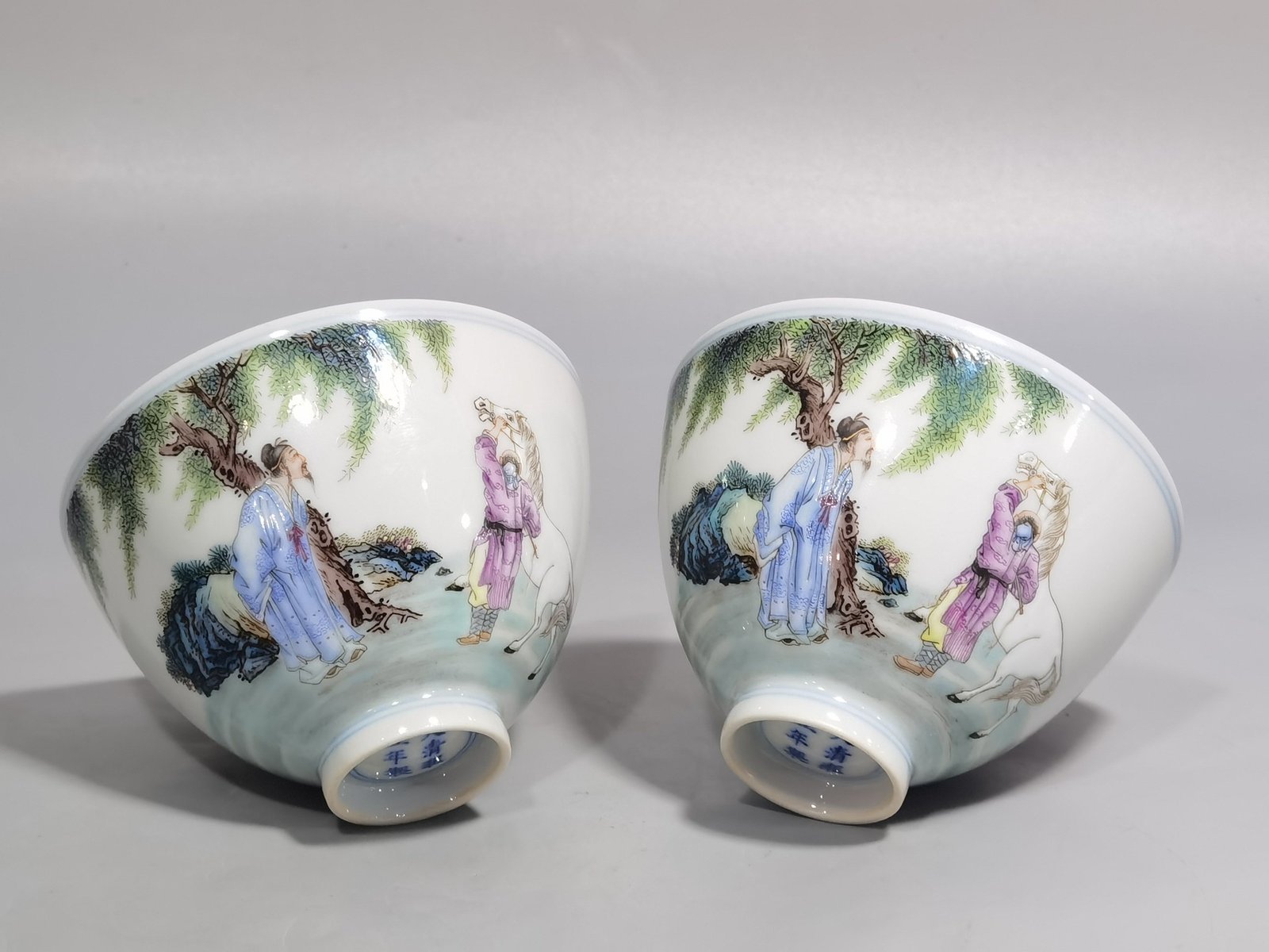Qing Dynasty Yongzheng Pastel Bole Xiangma picture and poem with chicken heart cup