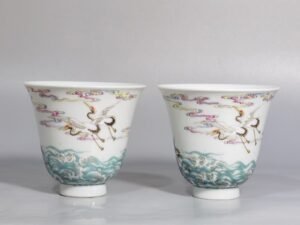 Qing Dynasty Yongzheng pastel six-crane spring bell cup