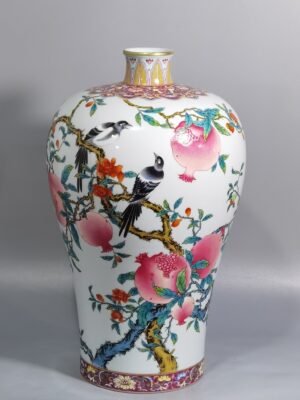 Qing Dynasty Yongzheng famille rose magpie pomegranate flower plum vase