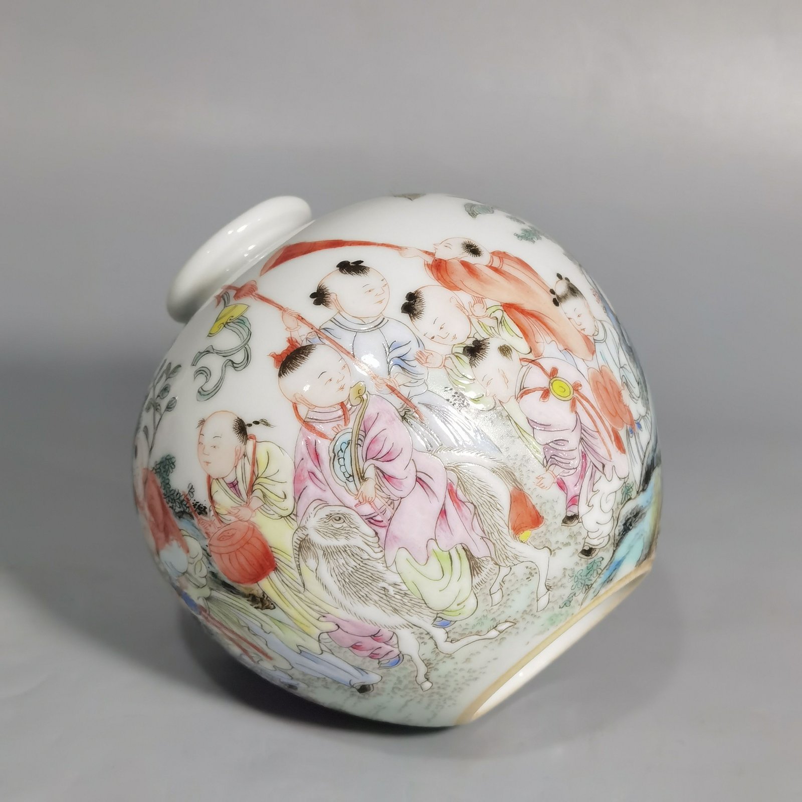 Qing Dynasty Yongzheng Pastel pomegranate statue with baby playing