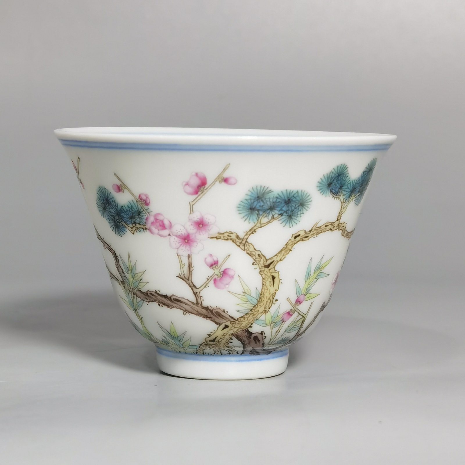 Qing Dynasty Yongzheng a pair of pastel-coloured cups with poems