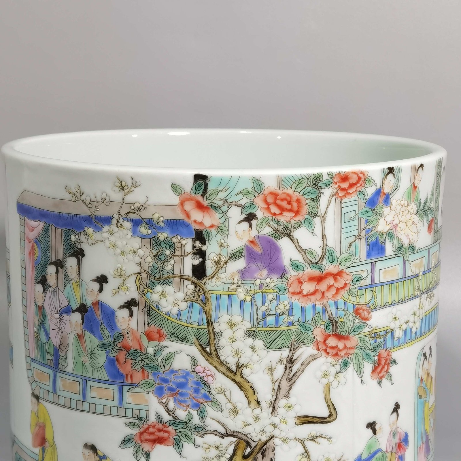 Qing Dynasty Yongzheng a pastel painting of a fruit-throwing cart pen