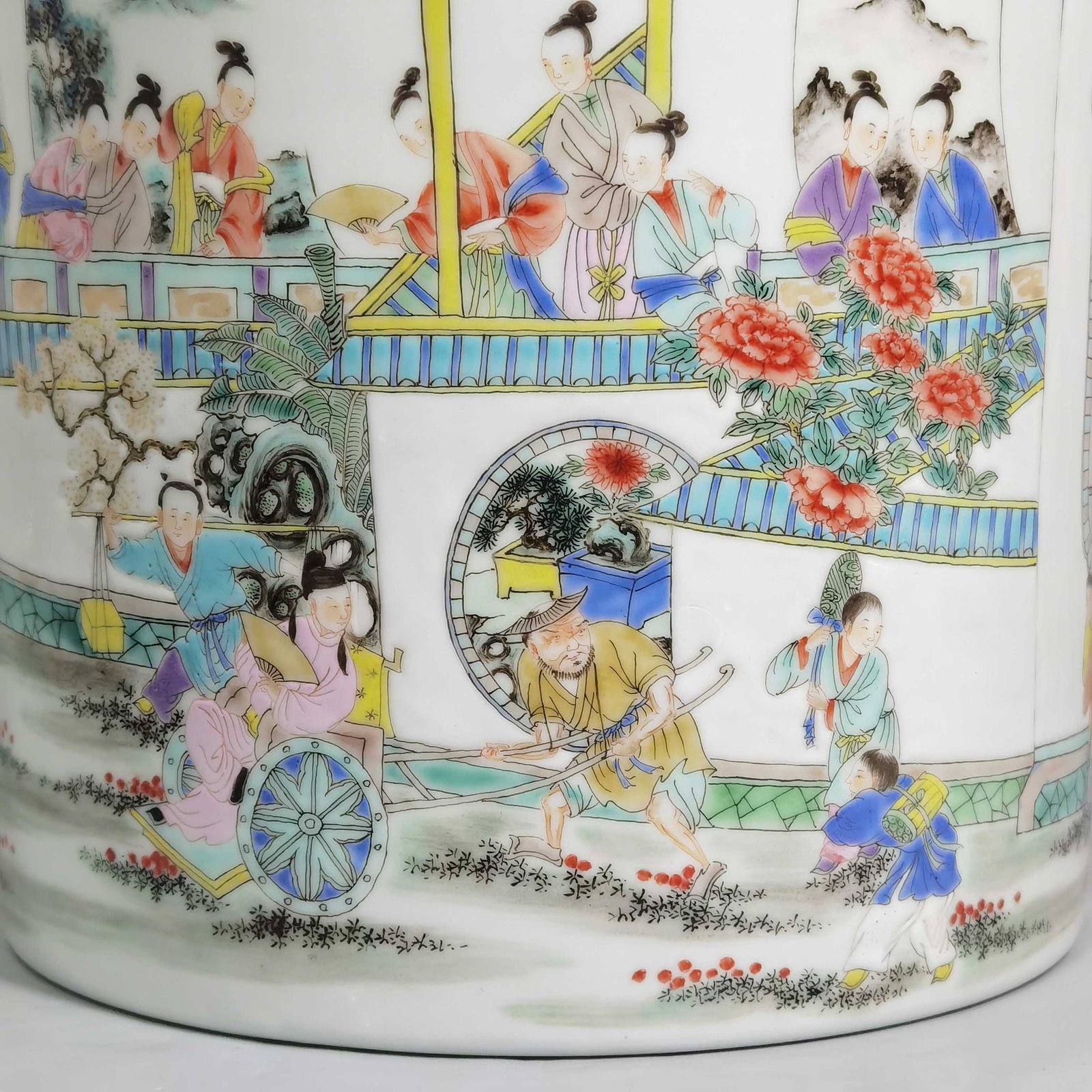 Qing Dynasty Yongzheng a pastel painting of a fruit-throwing cart pen