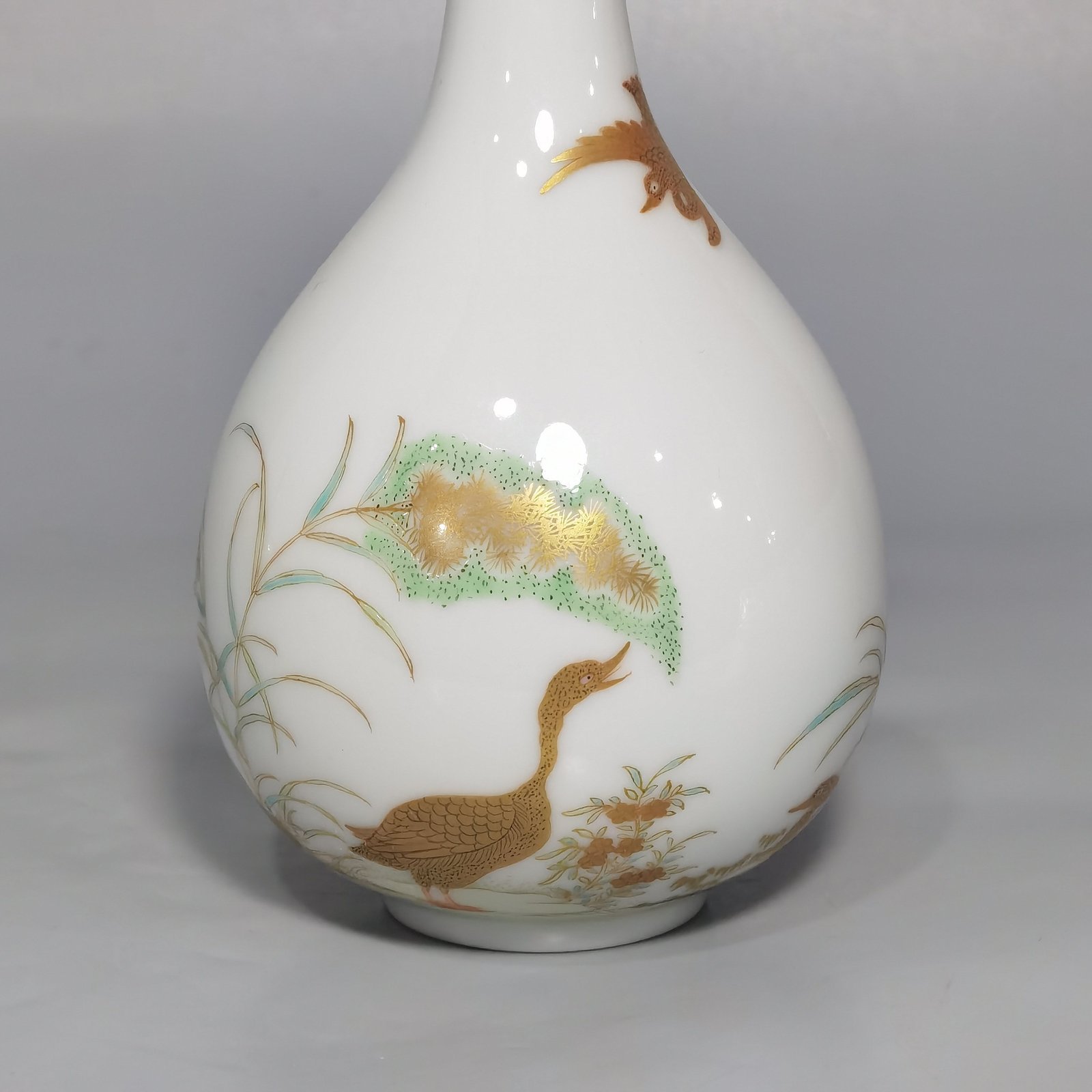 Qing Dynasty Yongzheng Pastel gold painted vase with poems written on wild geese and reeds