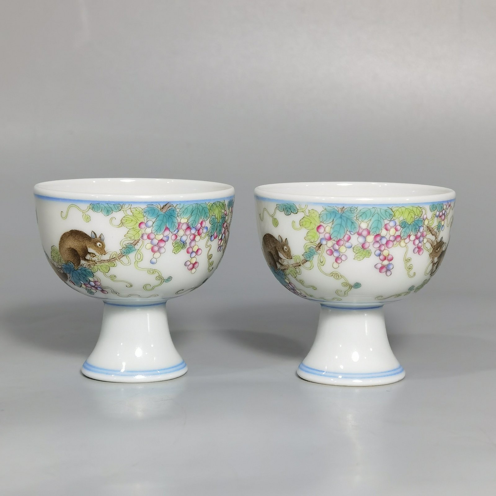 Qing Dynasty Yongzheng Pastel Squirrel Grape Goblet