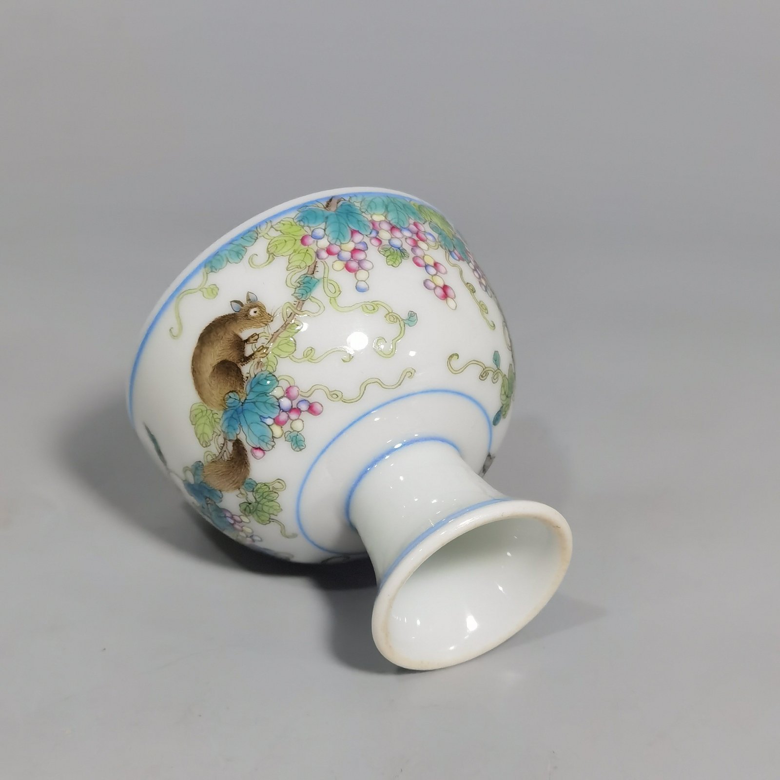 Qing Dynasty Yongzheng Pastel Squirrel Grape Goblet
