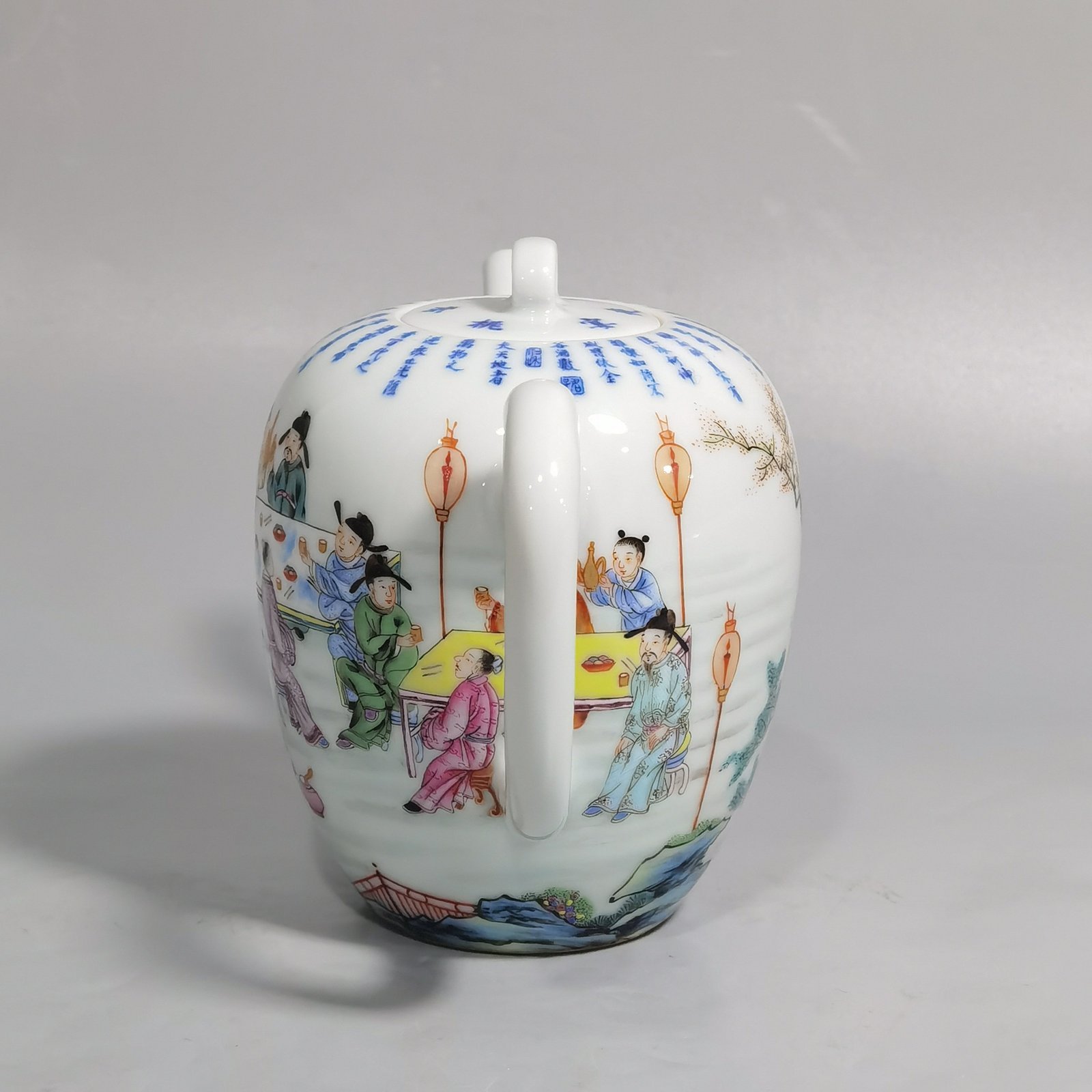 Qing Dynasty Yongzheng Pastel Peach Forest Night Banquet Poem Holding Pot