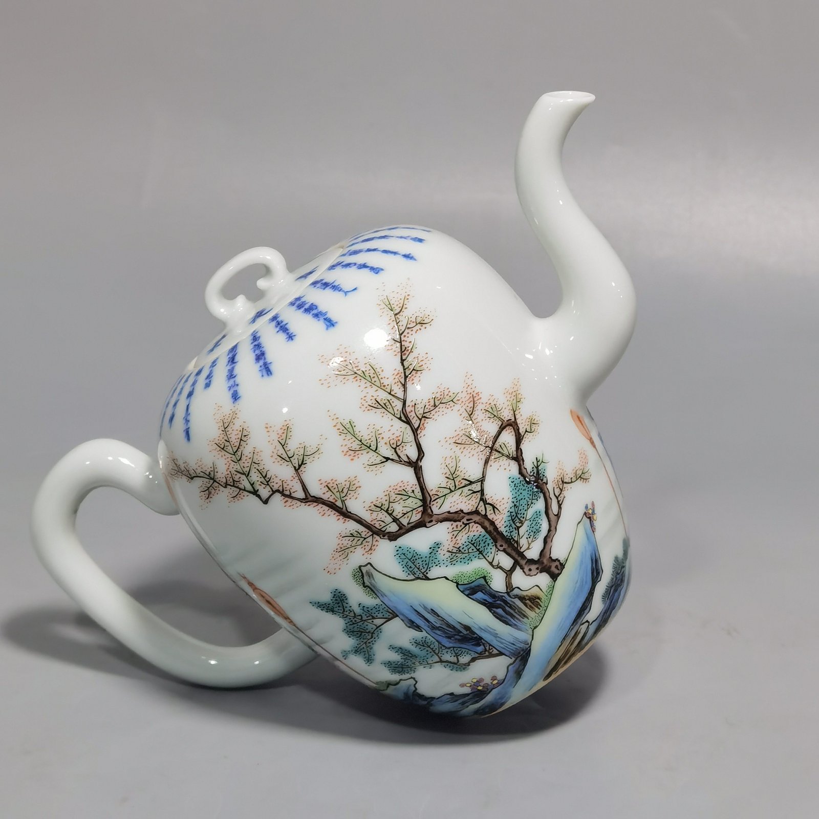 Qing Dynasty Yongzheng Pastel Peach Forest Night Banquet Poem Holding Pot