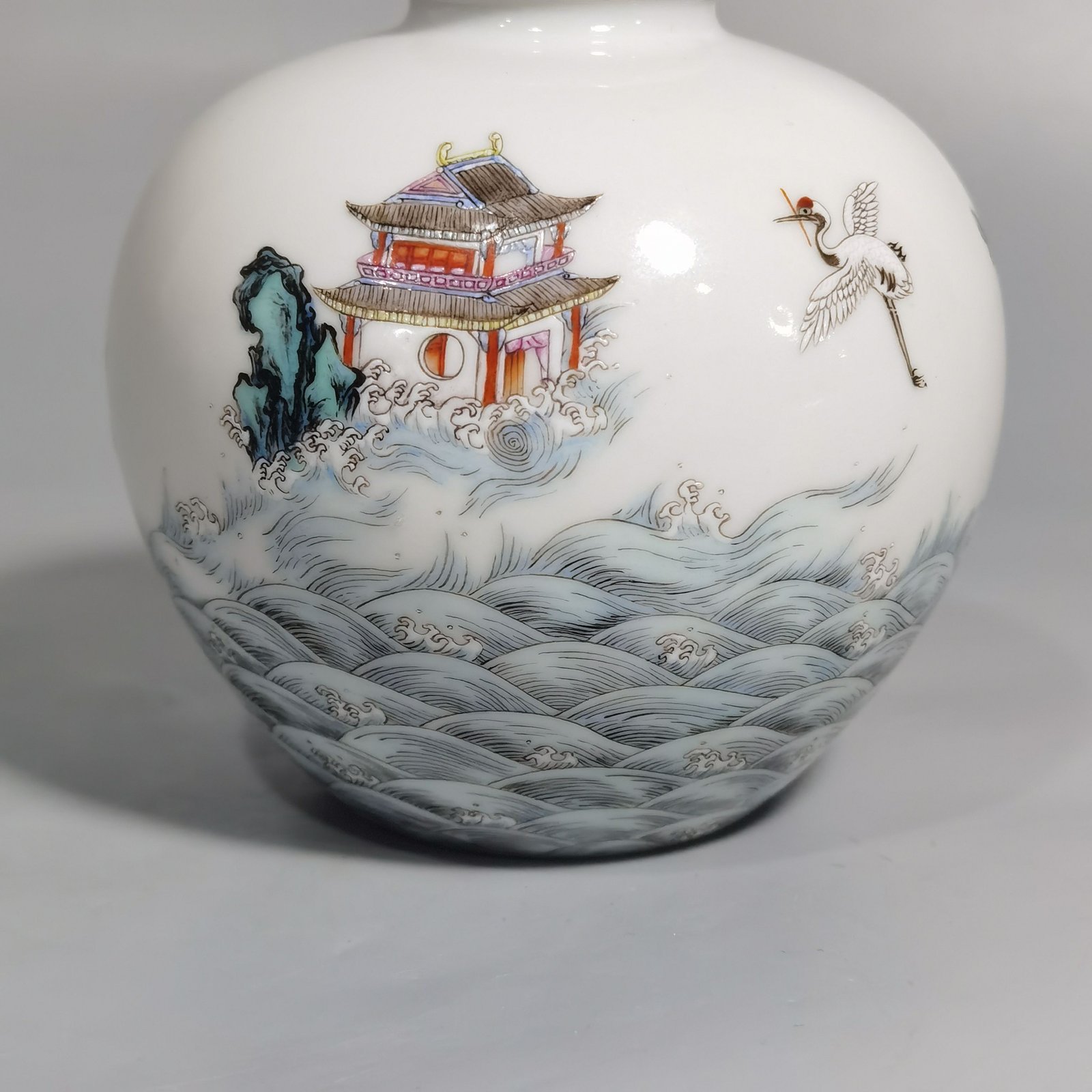 Qing Dynasty Yongzheng famille rose sea house addition to the picture pomegranate statue