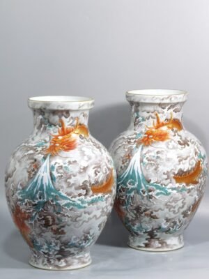 Qing Dynasty Yongzheng Pastel sea water and gold Canglong godson vase