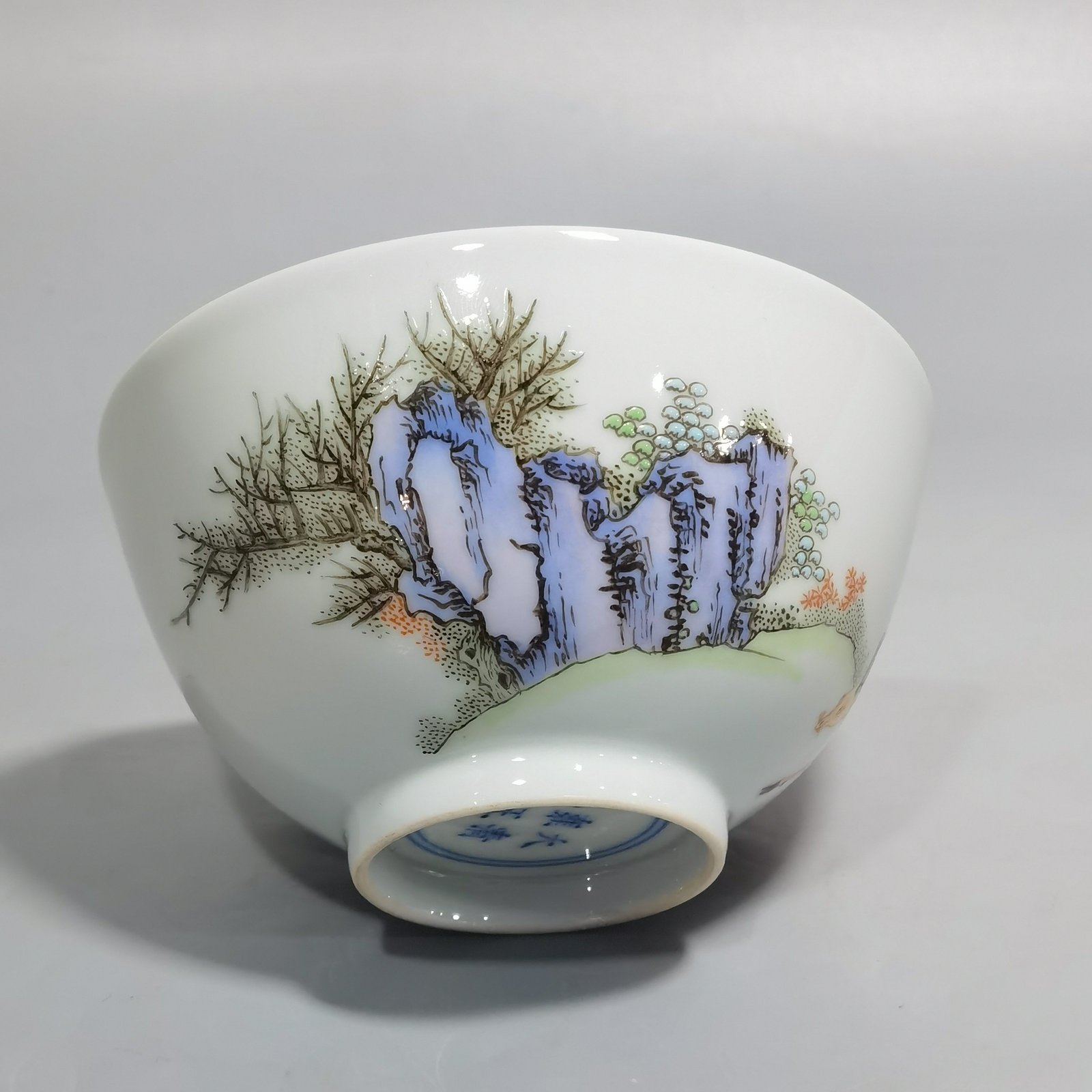 Qing Dynasty Yongzheng Pastel tea round with fairy figures