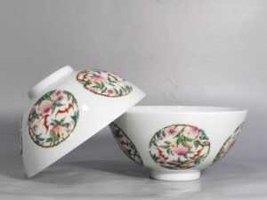 Qing Dynasty Yongzheng a pair of pastel colored bowls with double patterns of happiness and longevity