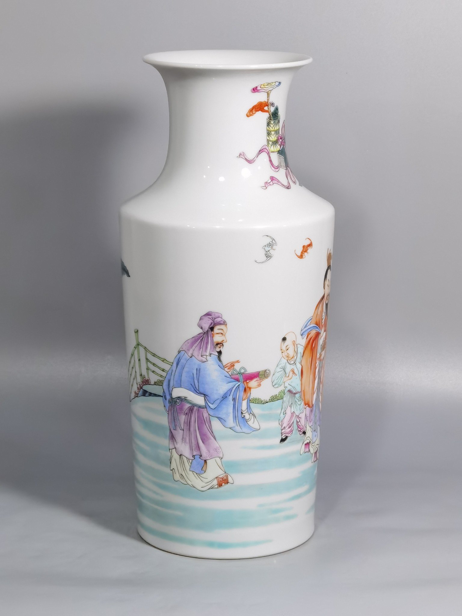 Qing Dynasty Yongzheng Pastel Guanyin vase with three stars of fortune longevity and longevity