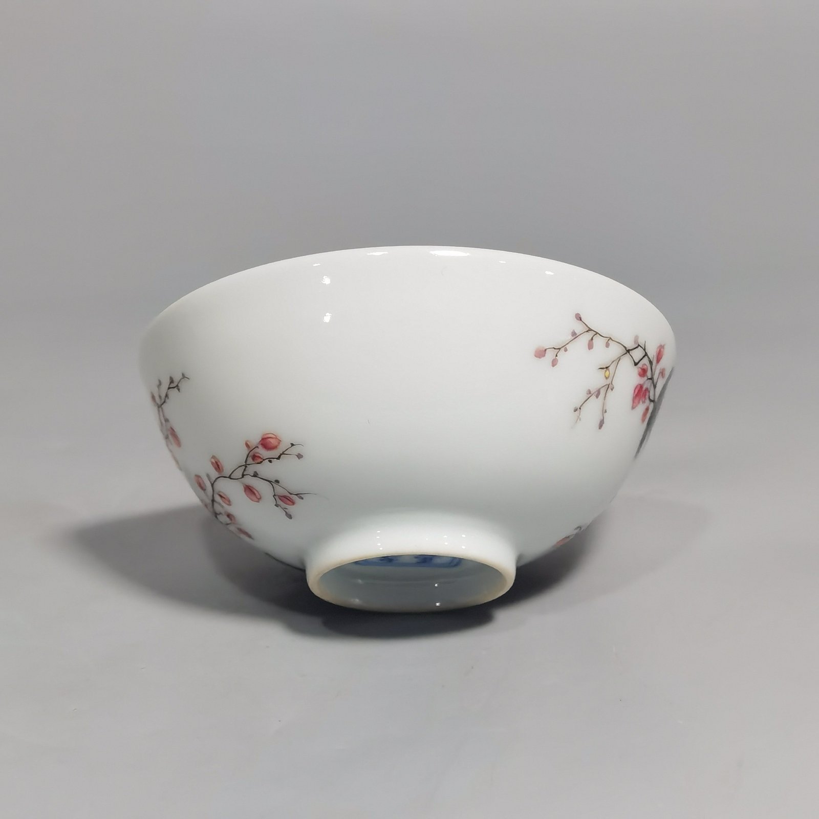 Qing Dynasty Yongzheng a pair of pastel red leaf starling tea circles