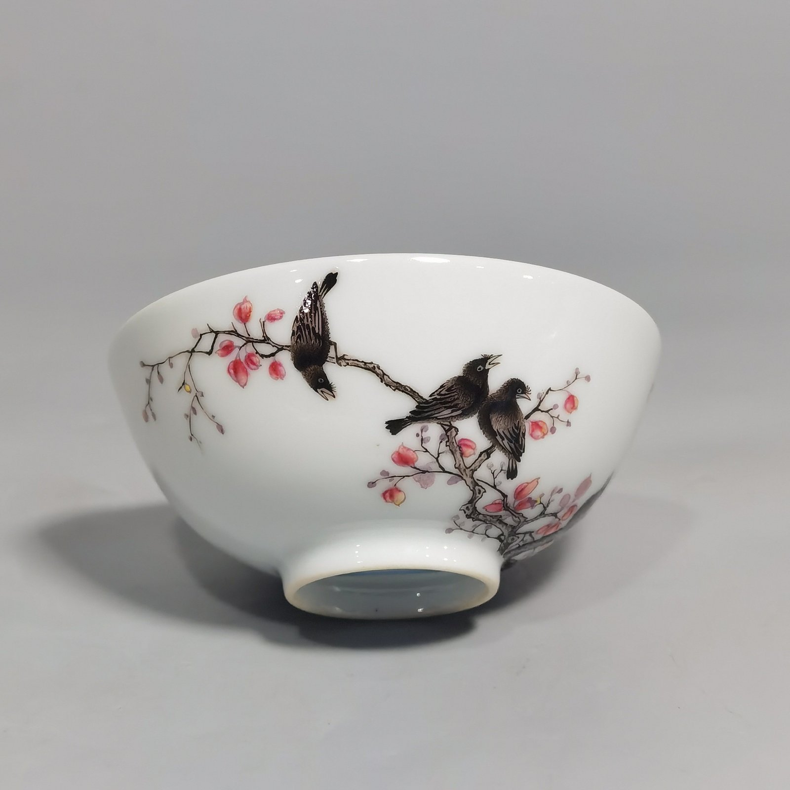 Qing Dynasty Yongzheng a pair of pastel red leaf starling tea circles