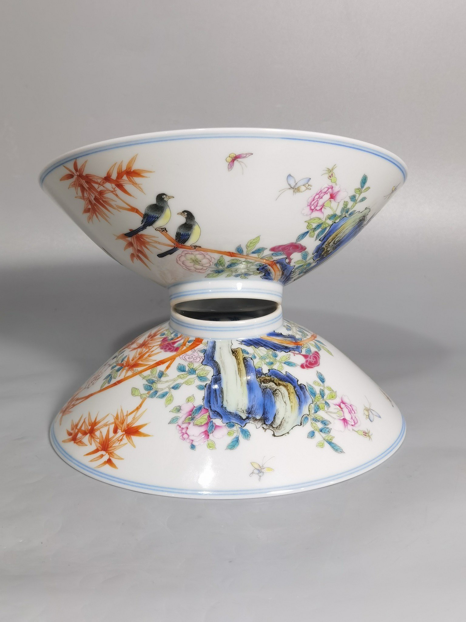 Qing Dynasty Yongzheng a famille rose flower-and-bird hat bowl with three fruits inside