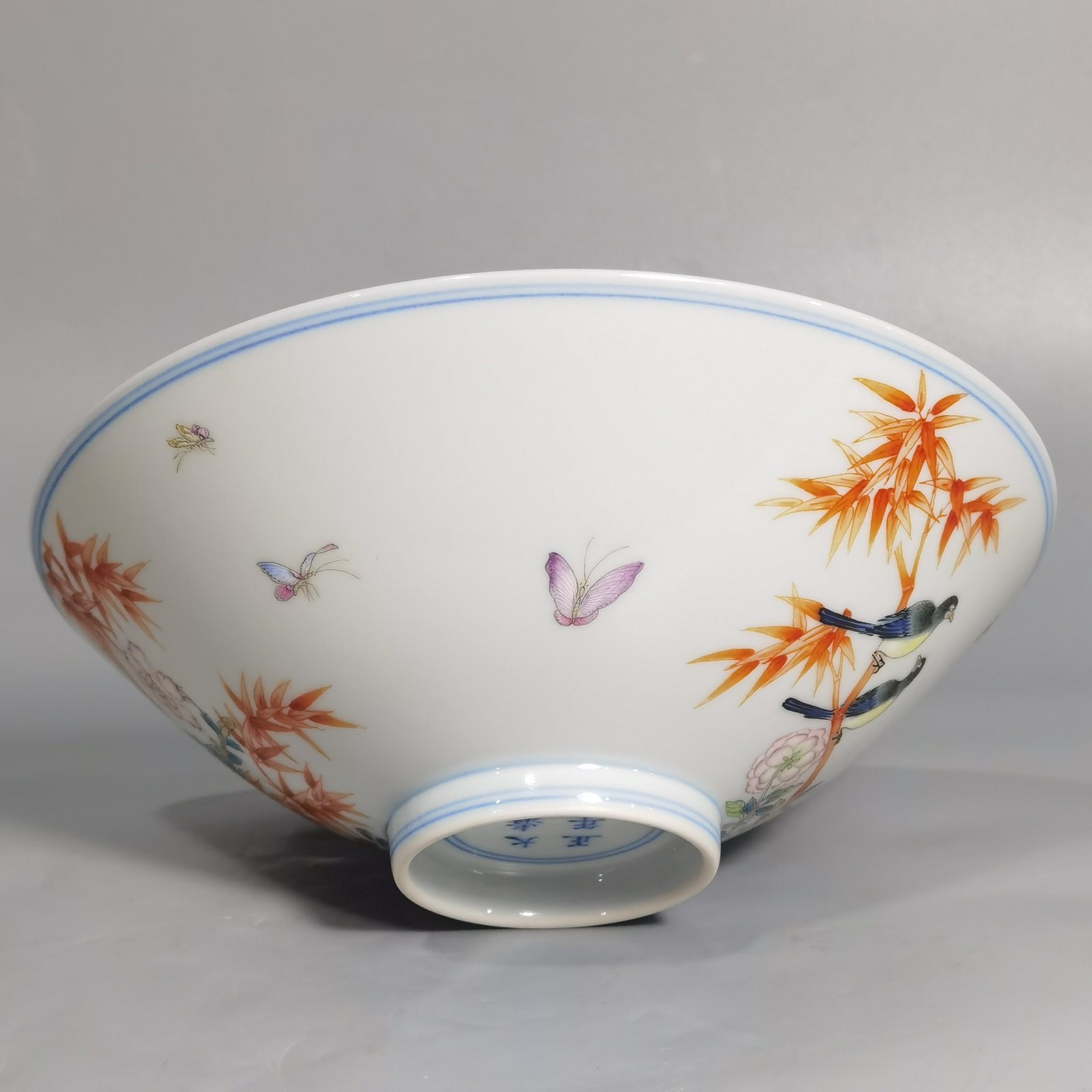 Qing Dynasty Yongzheng a famille rose flower-and-bird hat bowl with three fruits inside