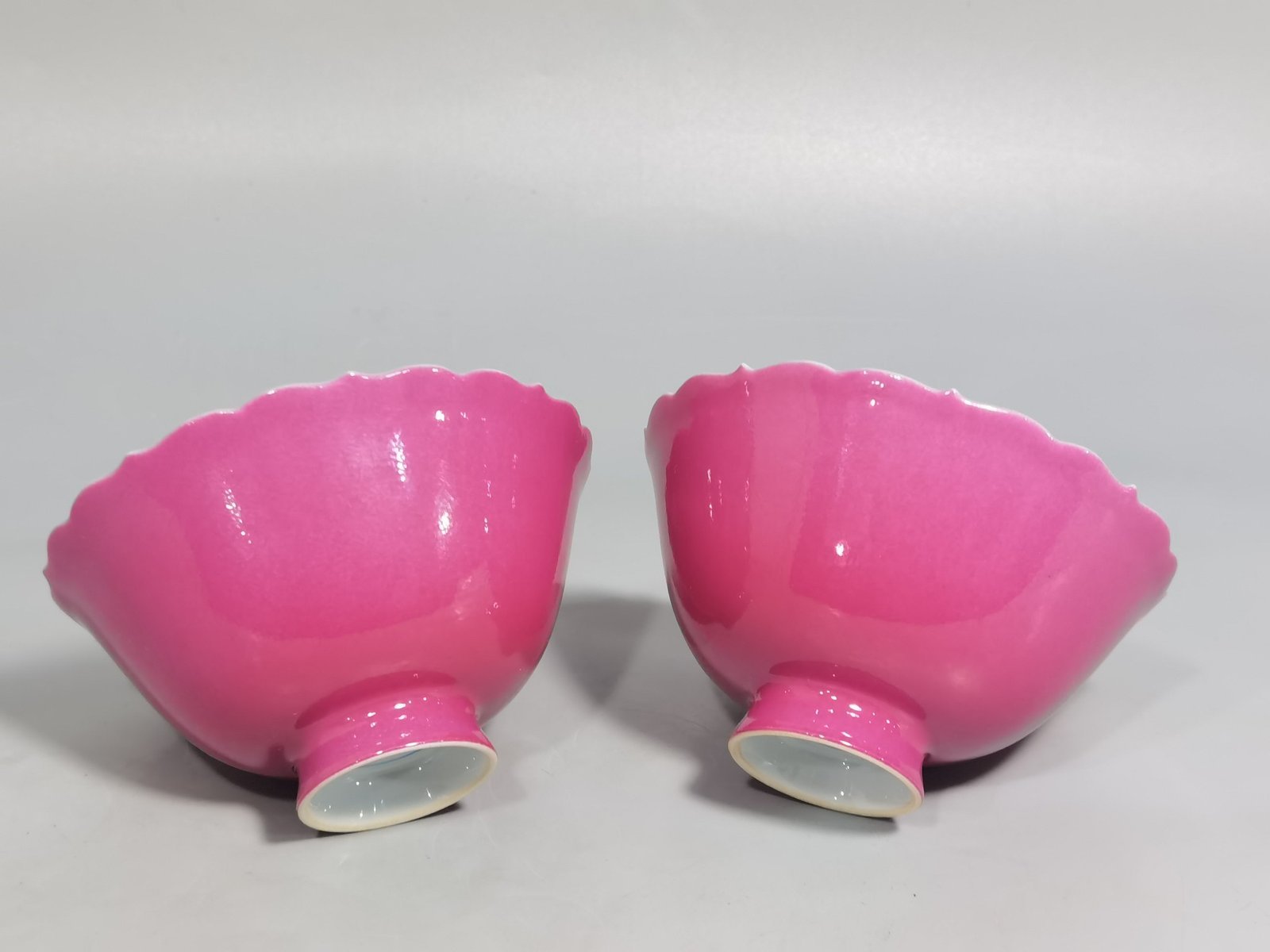 Qing Dynasty Yongzheng Pastel flowers and birds rouge red glaze Kuikou cup